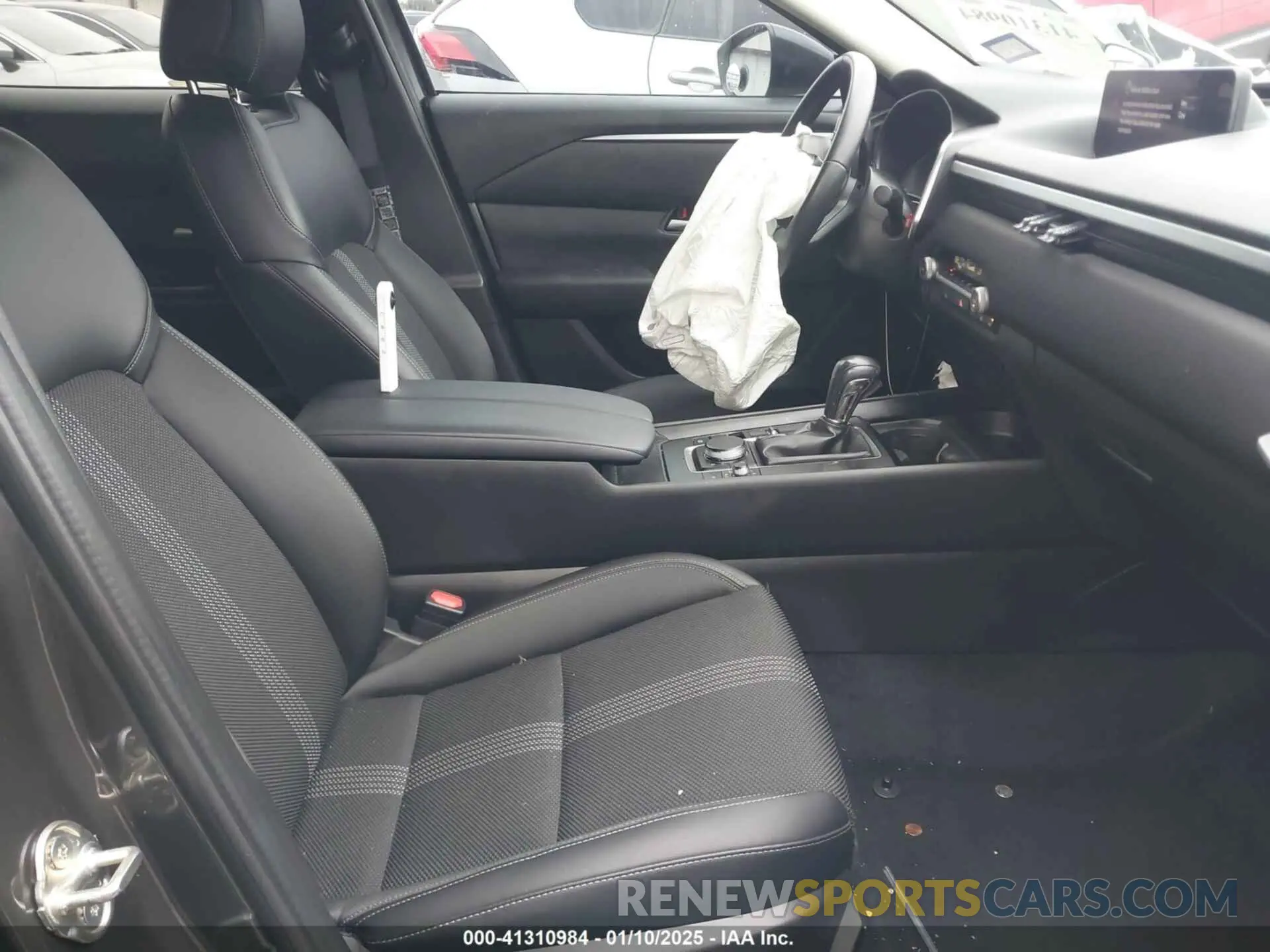5 Photograph of a damaged car 7MMVABCM2PN107061 MAZDA CX-50 2023