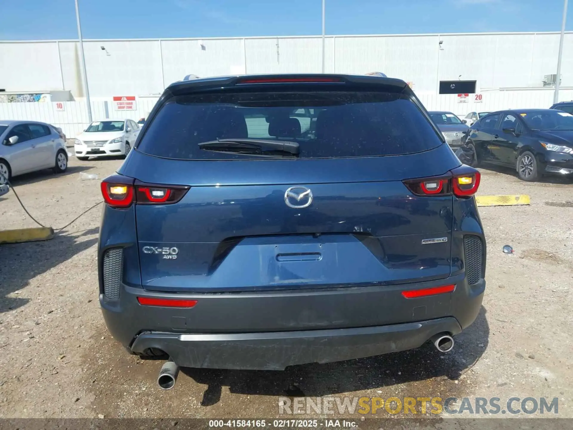 16 Фотография поврежденного автомобиля 7MMVABCM2PN129237 MAZDA CX-50 2023