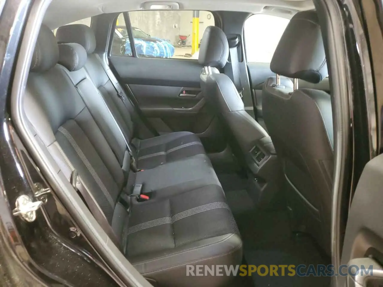 11 Photograph of a damaged car 7MMVABCM2PN149567 MAZDA CX-50 2023