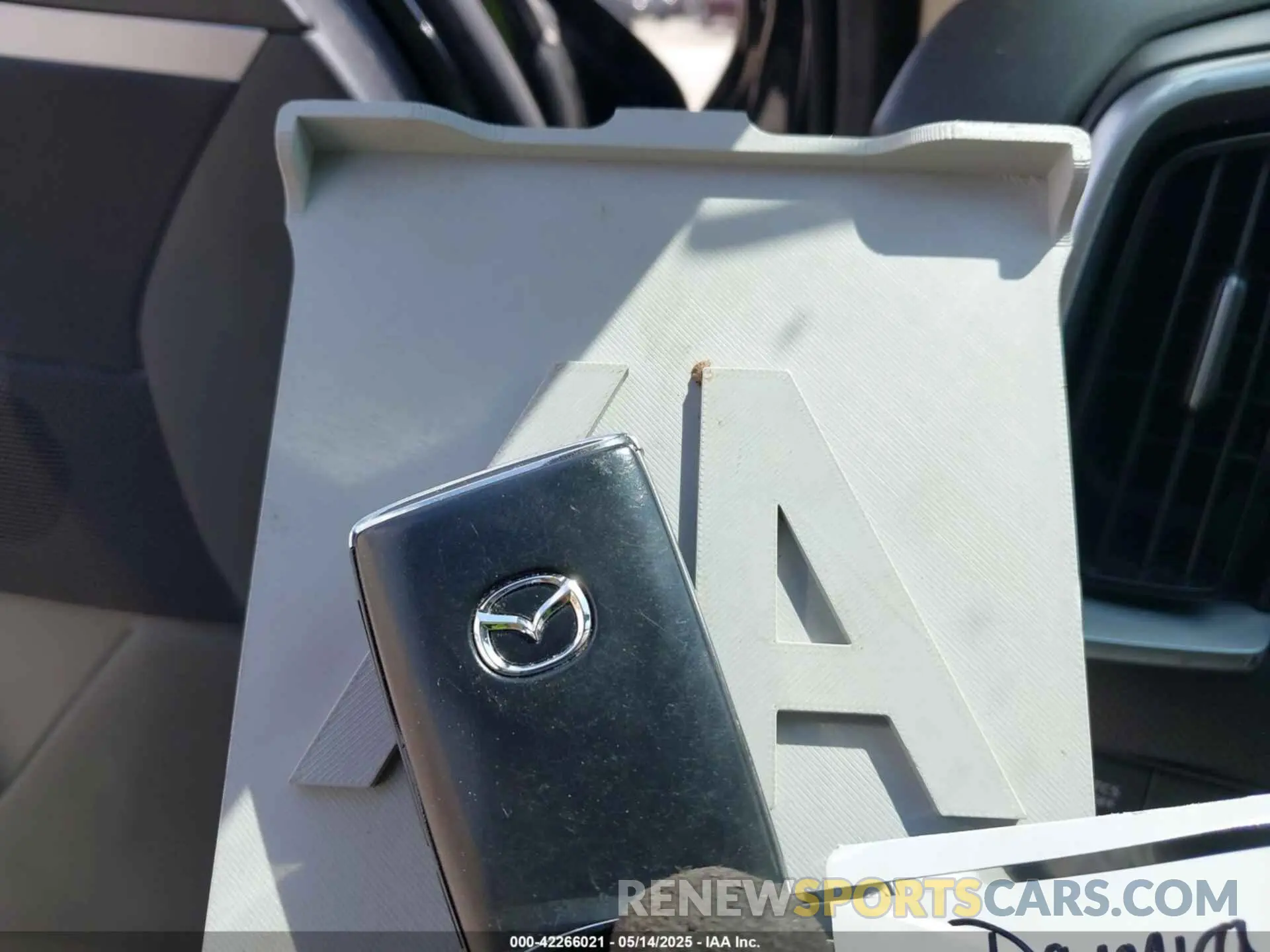 11 Фотография поврежденного автомобиля 7MMVABCM7PN145966 MAZDA CX-50 2023