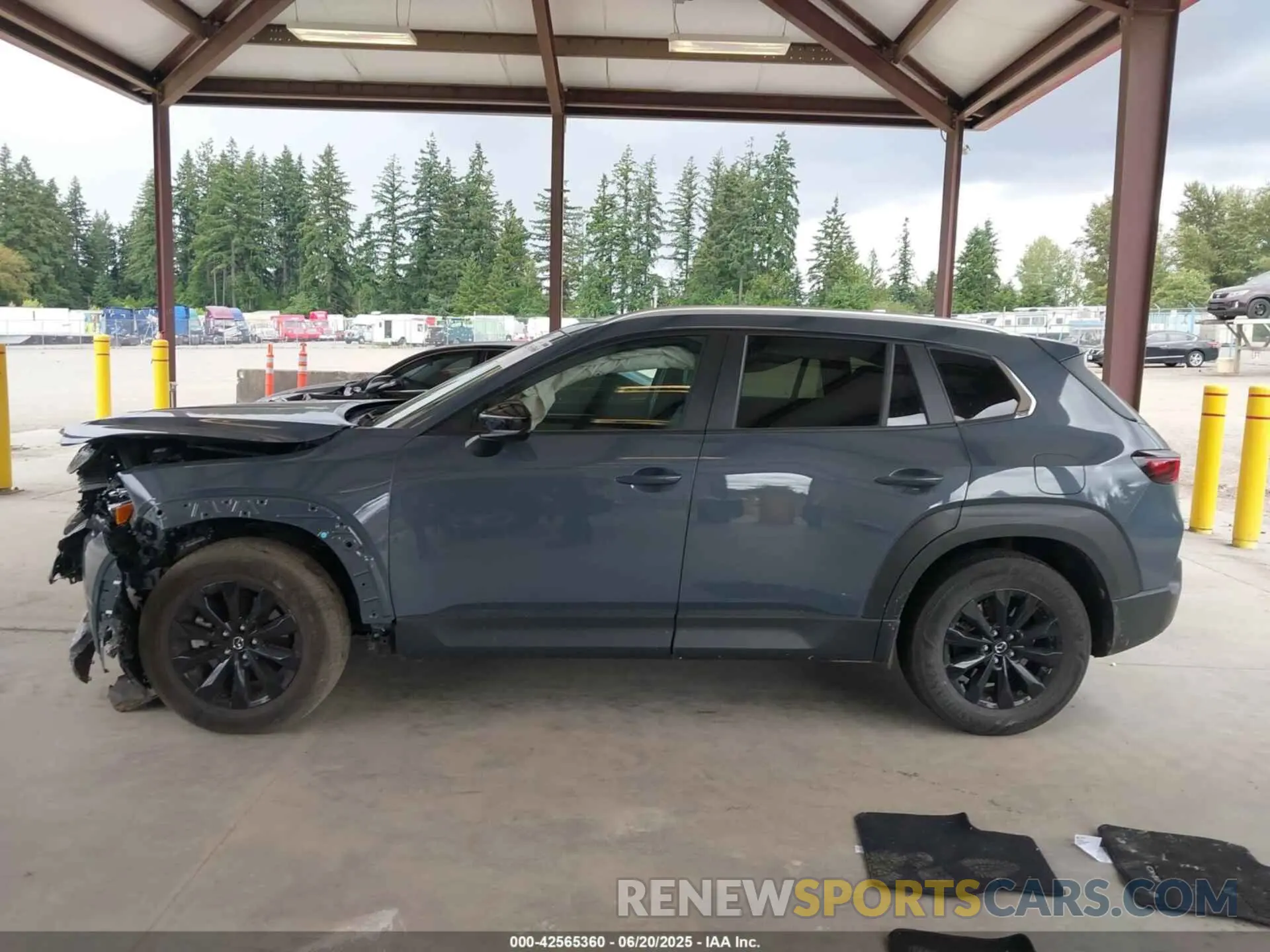 14 Photograph of a damaged car 7MMVABCM8PN132322 MAZDA CX-50 2023