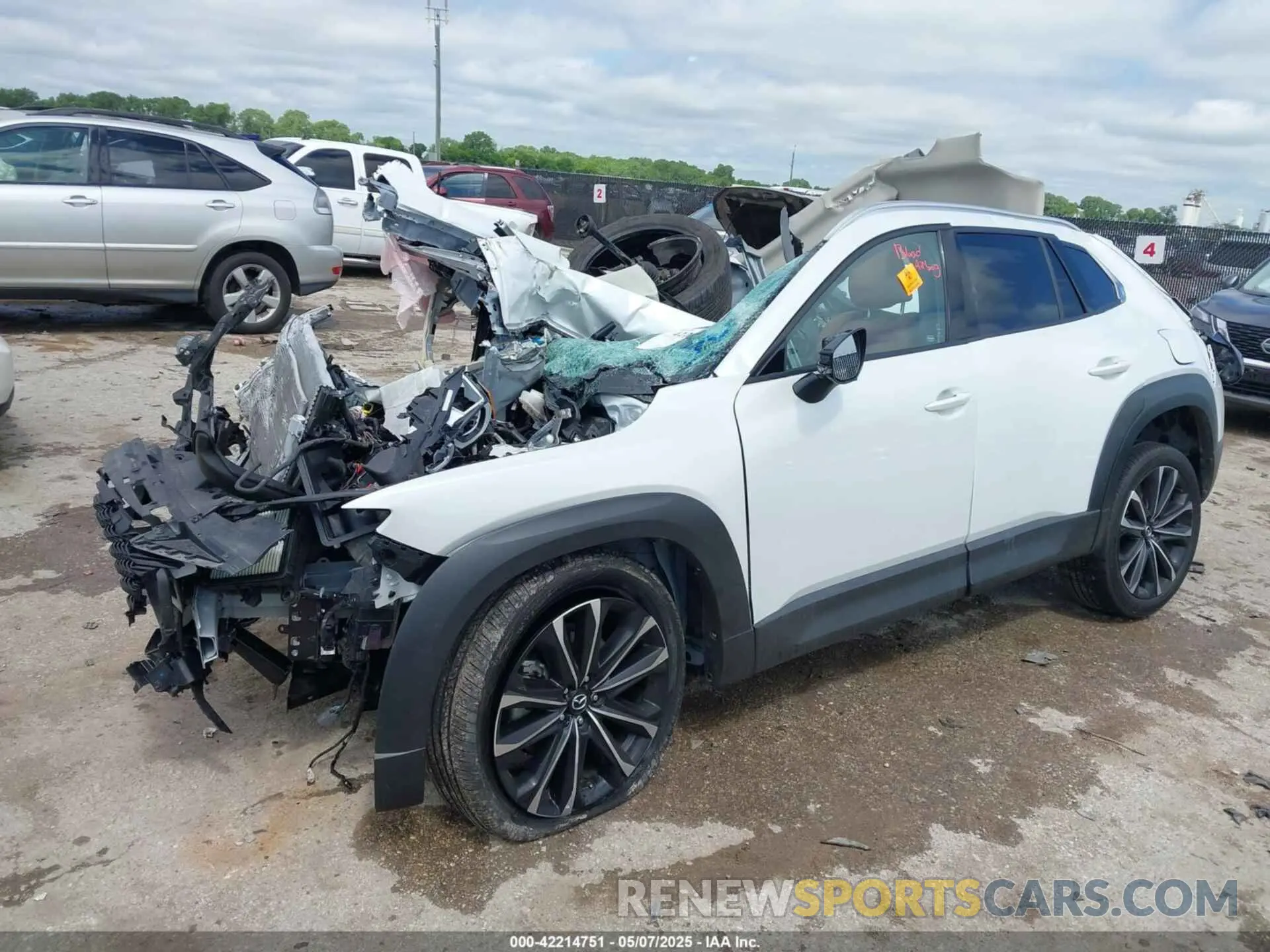 2 Photograph of a damaged car 7MMVABDY7PN138825 MAZDA CX-50 2023