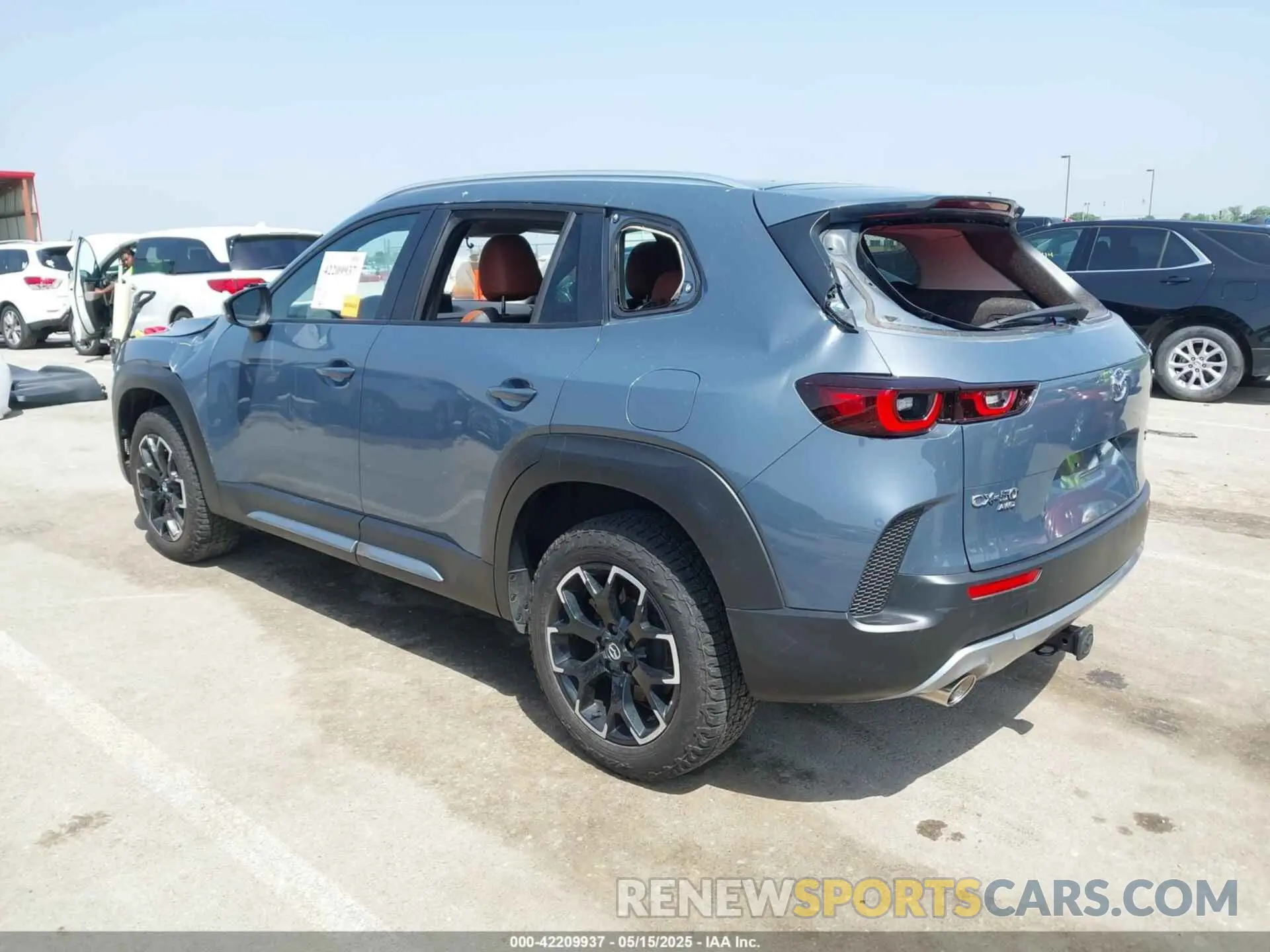 3 Photograph of a damaged car 7MMVABXY4PN141791 MAZDA CX-50 2023