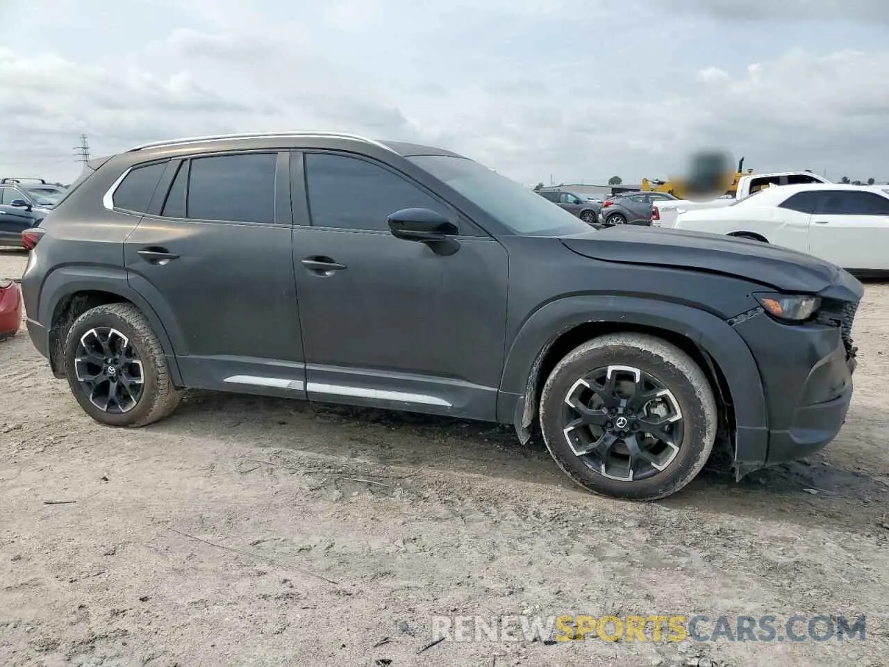 4 Photograph of a damaged car 7MMVABXY8PN122385 MAZDA CX-50 2023