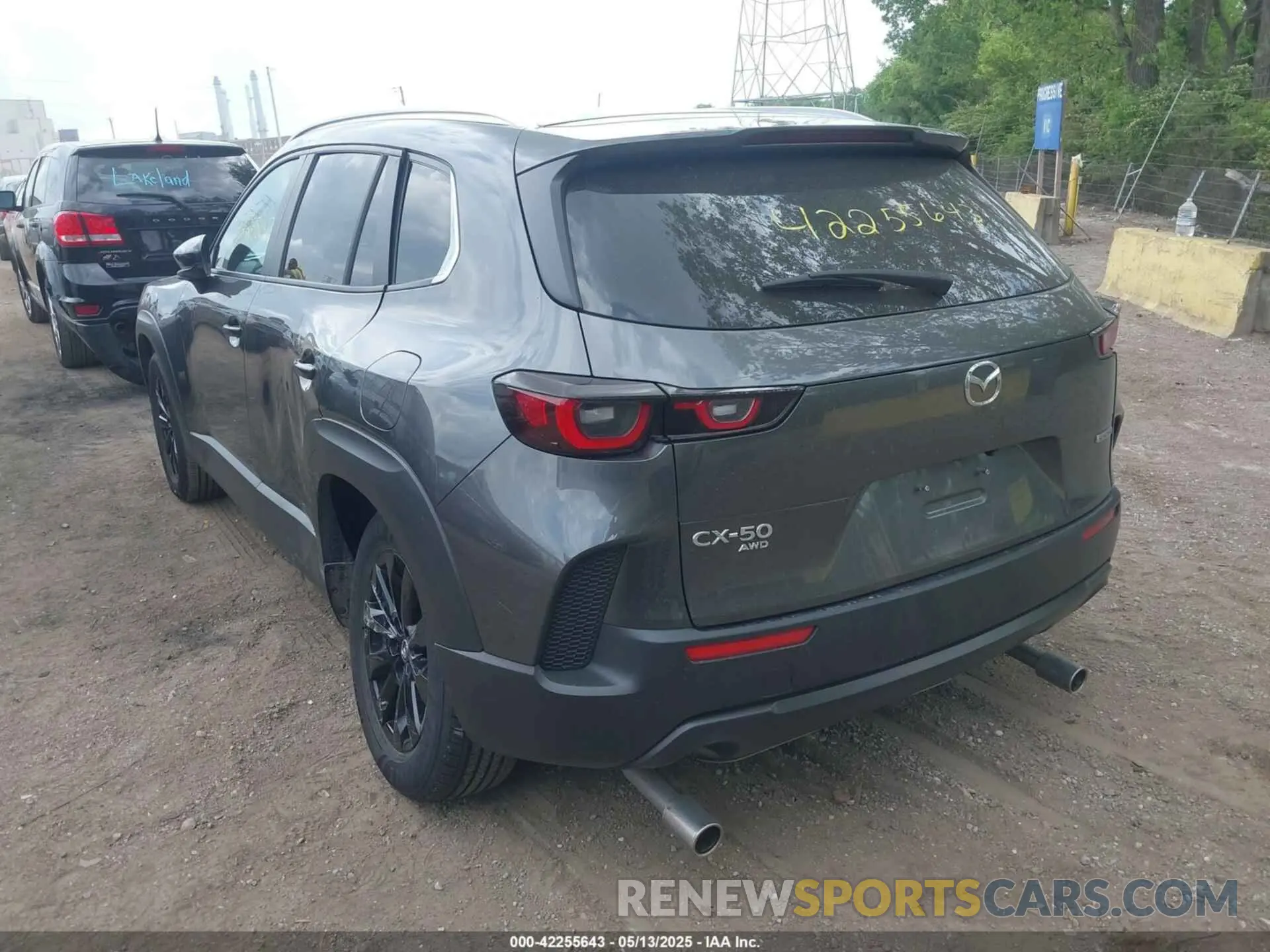 3 Photograph of a damaged car 7MMVABAM1RN161487 MAZDA CX-50 2024