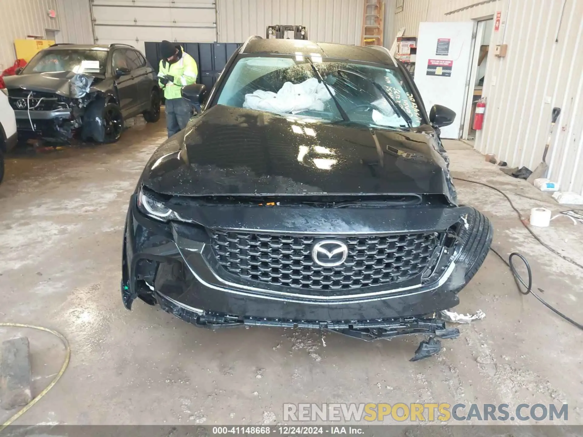 11 Photograph of a damaged car 7MMVABAM2RN180758 MAZDA CX-50 2024