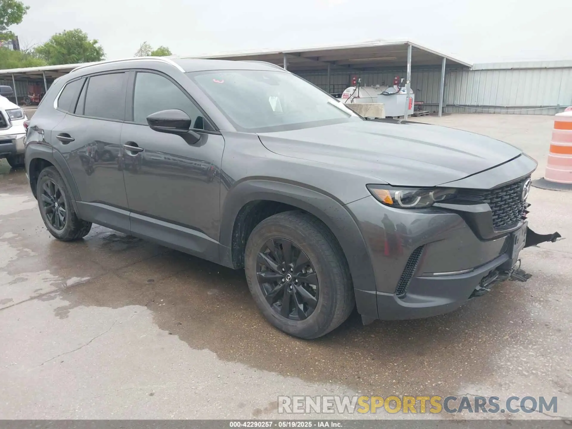 1 Photograph of a damaged car 7MMVABAM2RN207361 MAZDA CX-50 2024