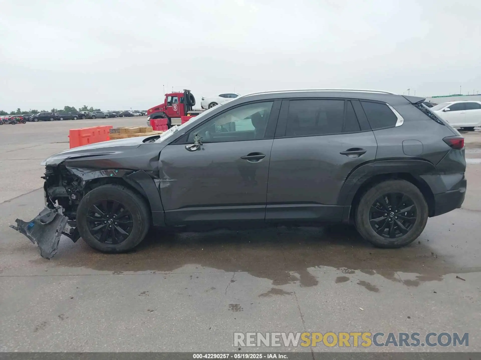 14 Photograph of a damaged car 7MMVABAM2RN207361 MAZDA CX-50 2024