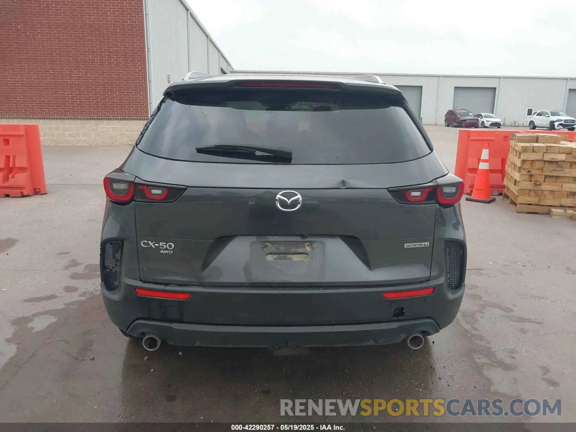 16 Photograph of a damaged car 7MMVABAM2RN207361 MAZDA CX-50 2024