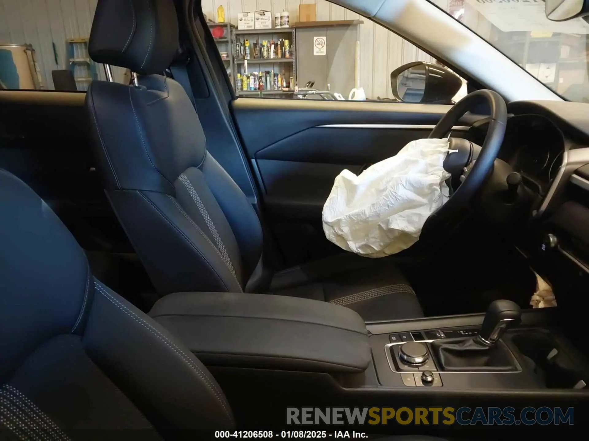 5 Photograph of a damaged car 7MMVABAM8RN198360 MAZDA CX-50 2024