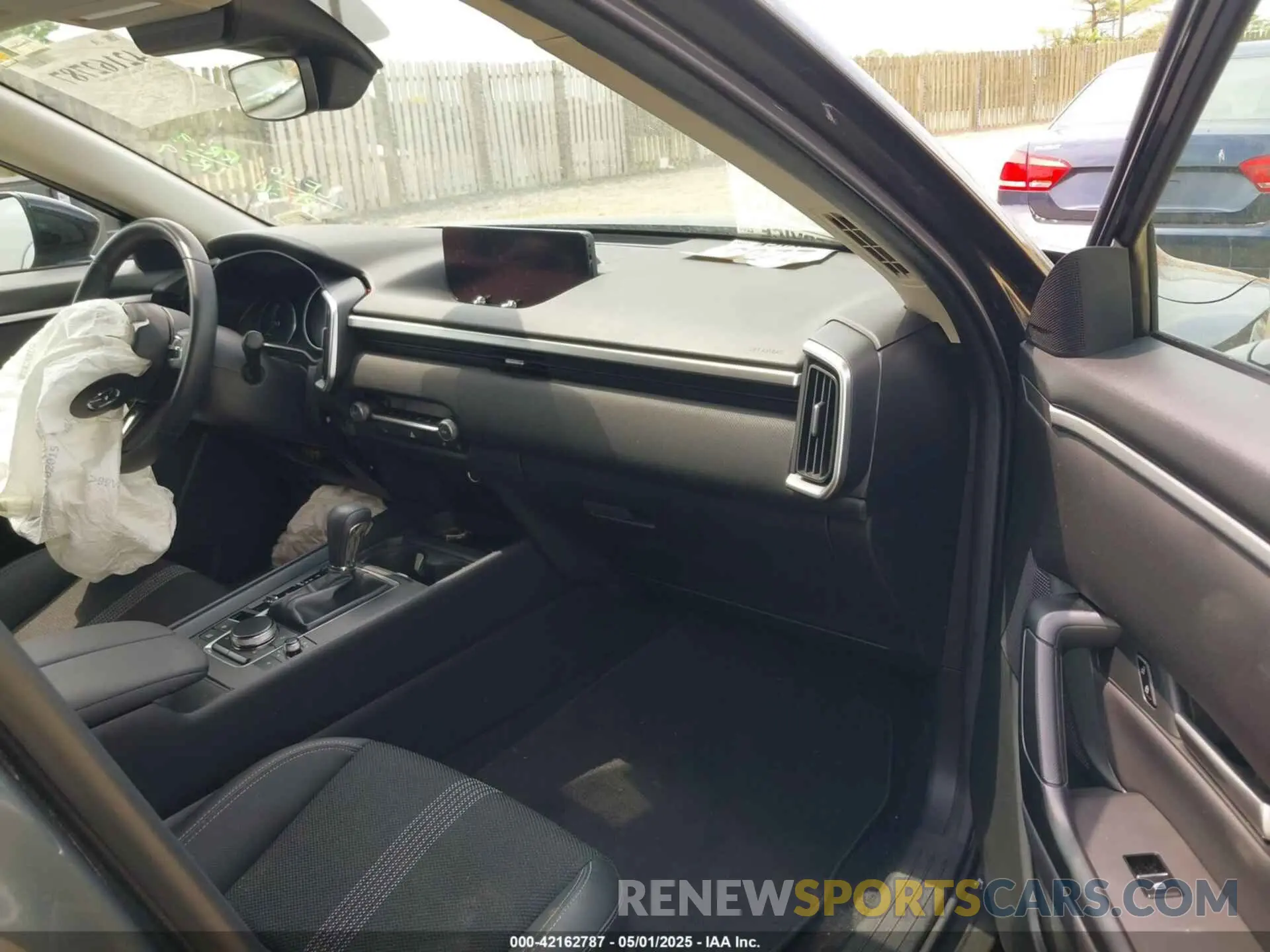 5 Photograph of a damaged car 7MMVABBM3RN212440 MAZDA CX-50 2024