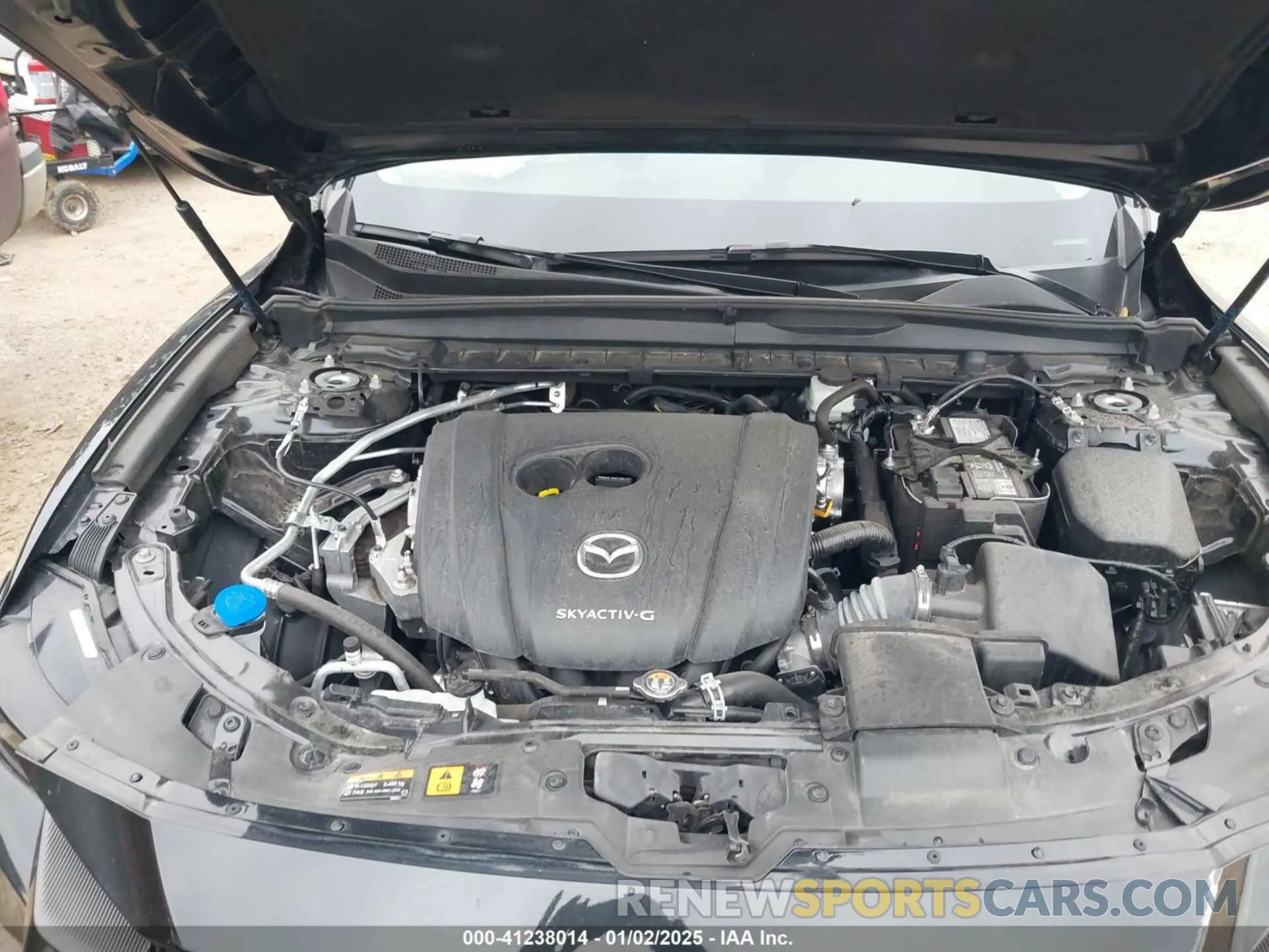 10 Photograph of a damaged car 7MMVABBM4RN183708 MAZDA CX-50 2024
