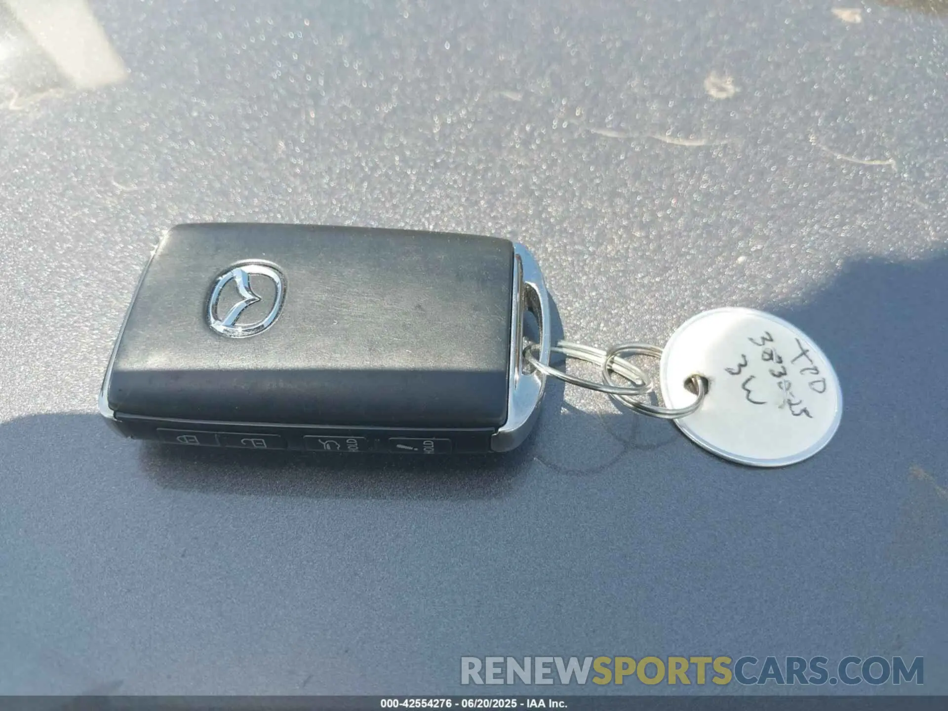 11 Photograph of a damaged car 7MMVABBM4RN205478 MAZDA CX-50 2024