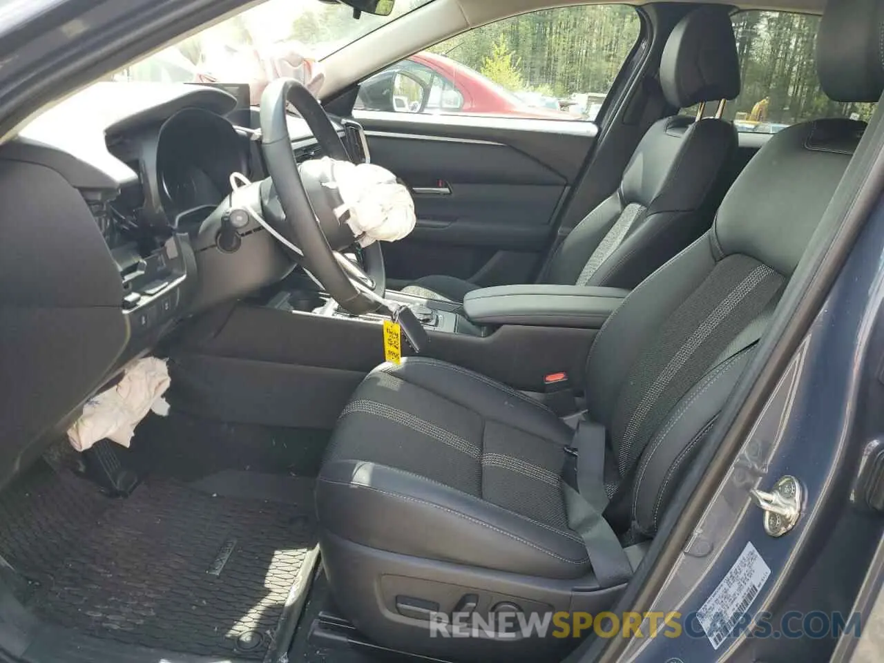 7 Photograph of a damaged car 7MMVABBM6RN243035 MAZDA CX-50 2024