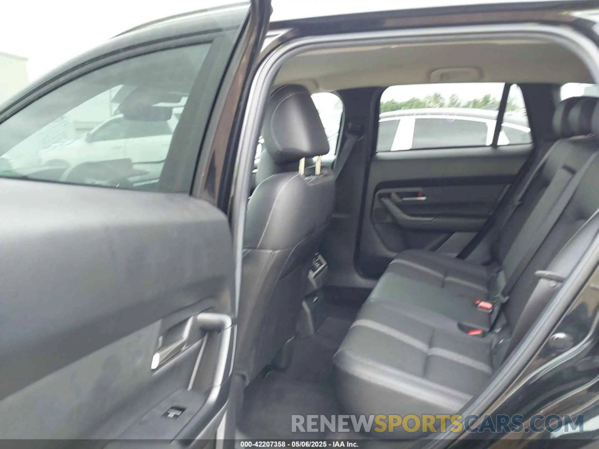 8 Фотография поврежденного автомобиля 7MMVABBM8RN175773 MAZDA CX-50 2024