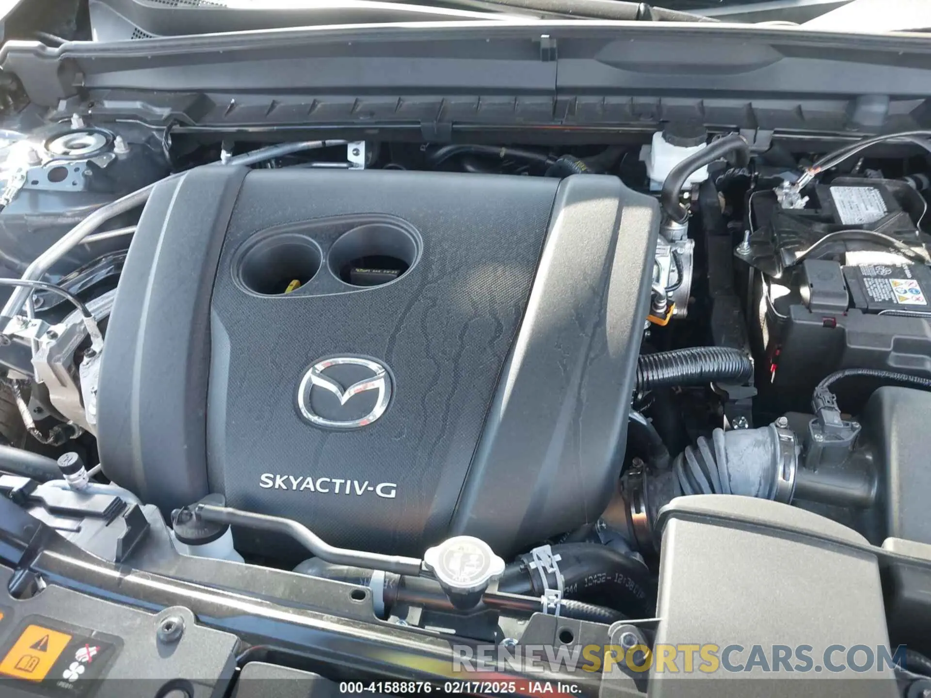 10 Photograph of a damaged car 7MMVABBM8RN232098 MAZDA CX-50 2024