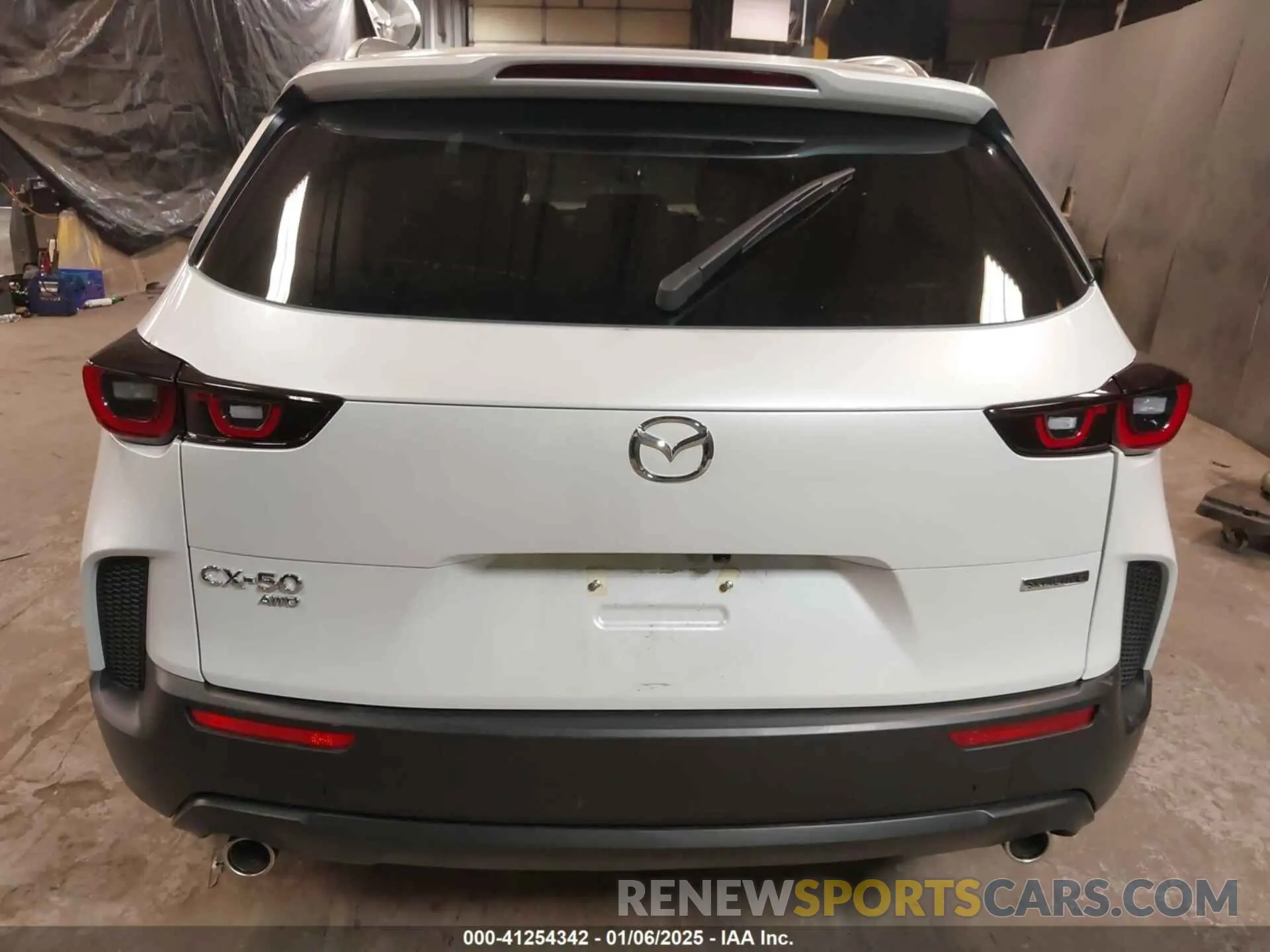 15 Photograph of a damaged car 7MMVABBMXRN213519 MAZDA CX-50 2024