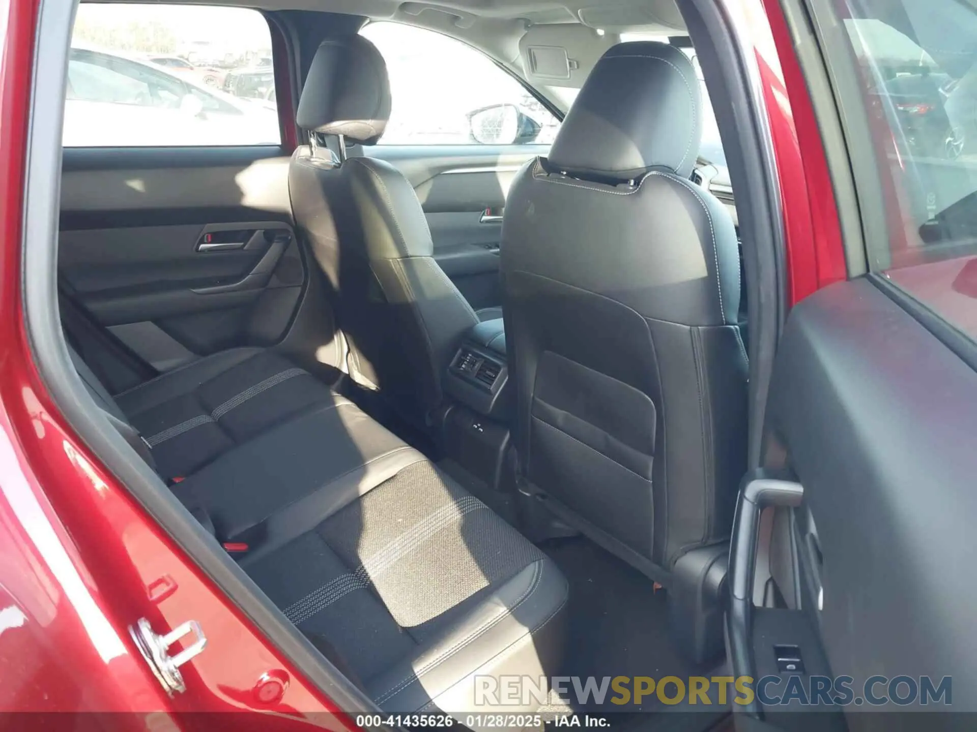 8 Фотография поврежденного автомобиля 7MMVABDM2RN219036 MAZDA CX-50 2024