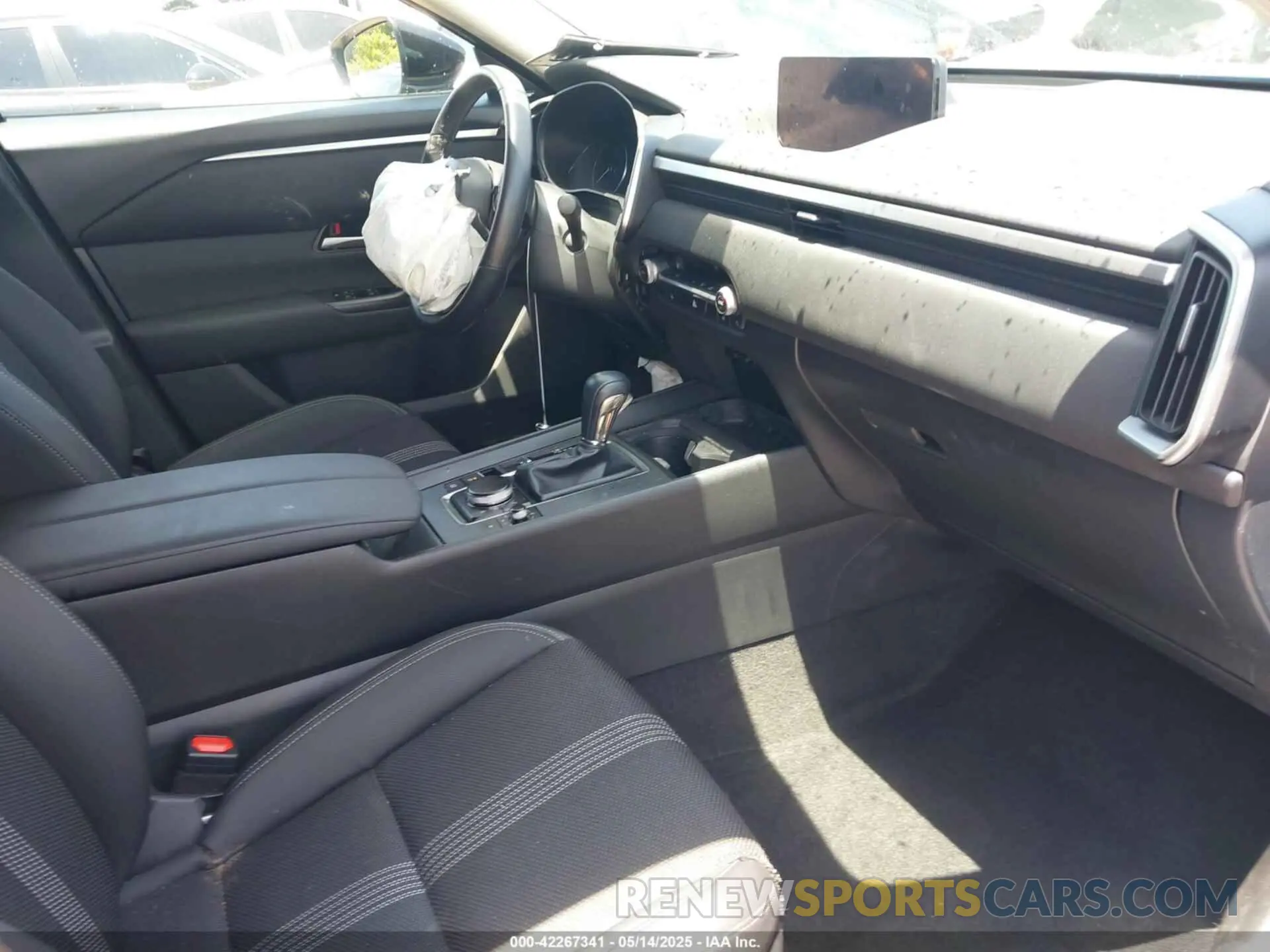 5 Photograph of a damaged car 7MMVABDM3RN196530 MAZDA CX-50 2024