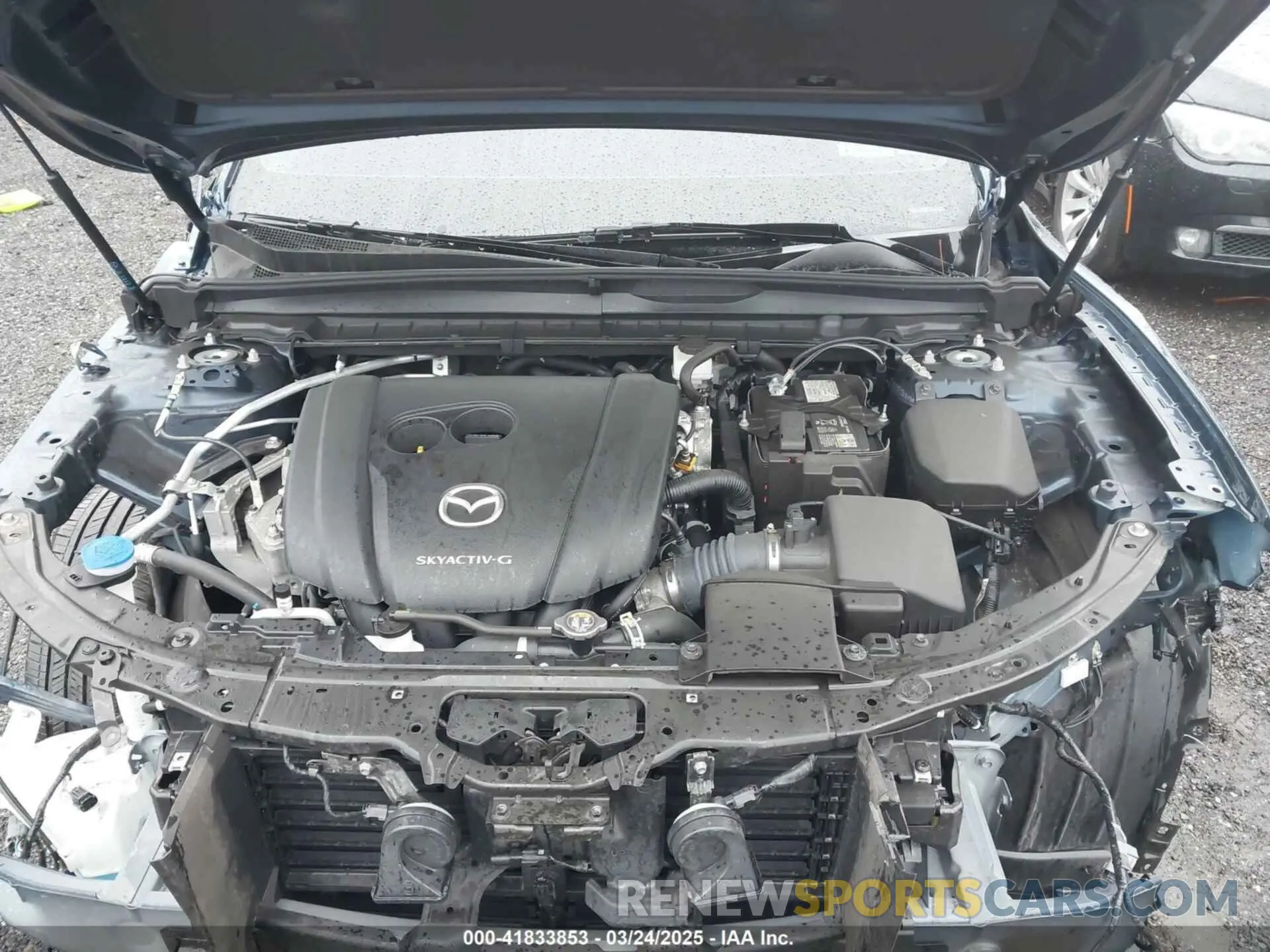 10 Photograph of a damaged car 7MMVABDMXRN175030 MAZDA CX-50 2024