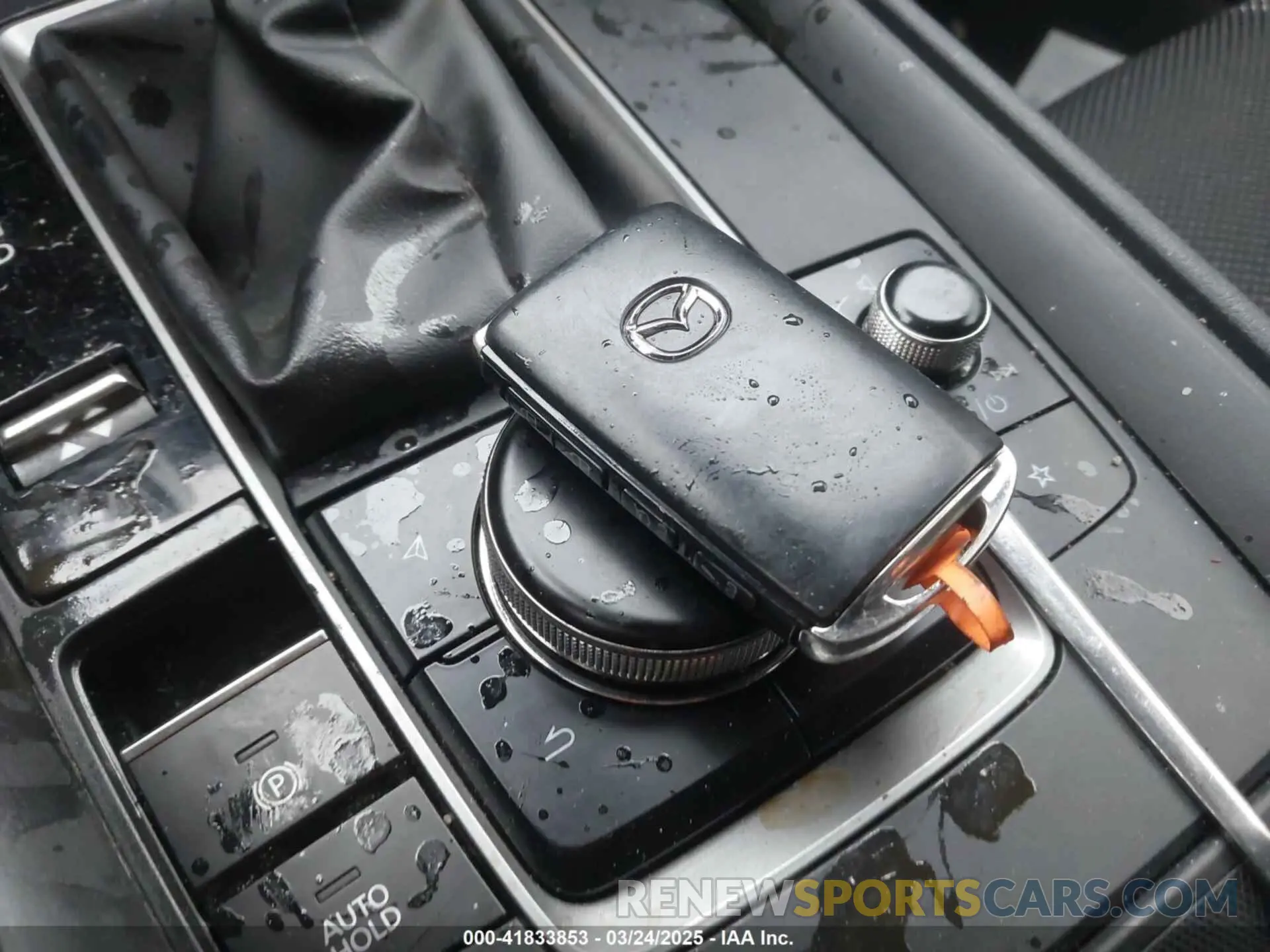 11 Photograph of a damaged car 7MMVABDMXRN175030 MAZDA CX-50 2024