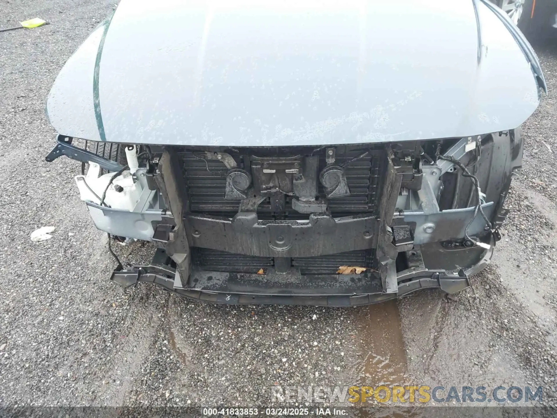 6 Photograph of a damaged car 7MMVABDMXRN175030 MAZDA CX-50 2024