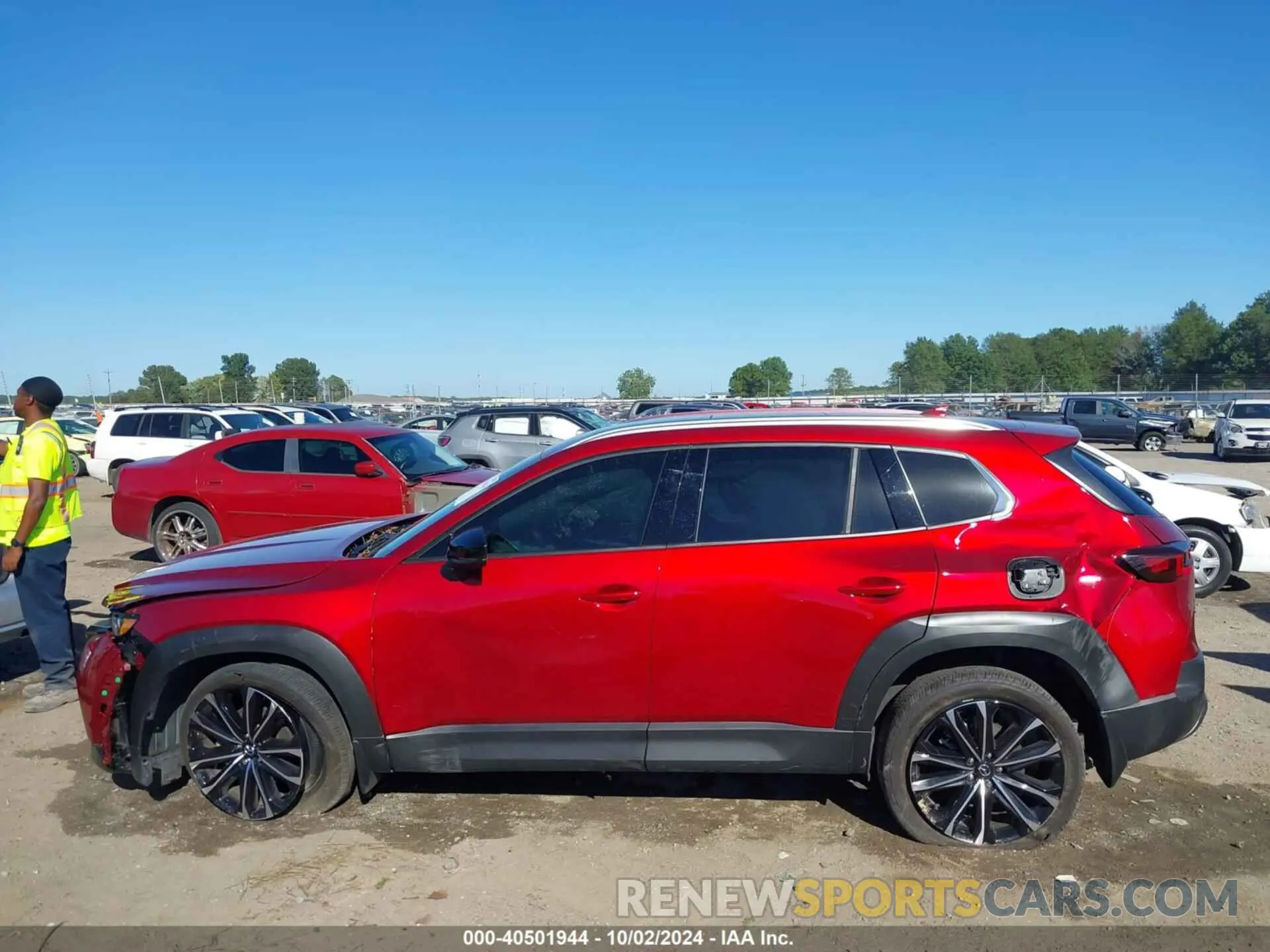 13 Photograph of a damaged car 7MMVABEM0RN171504 MAZDA CX-50 2024