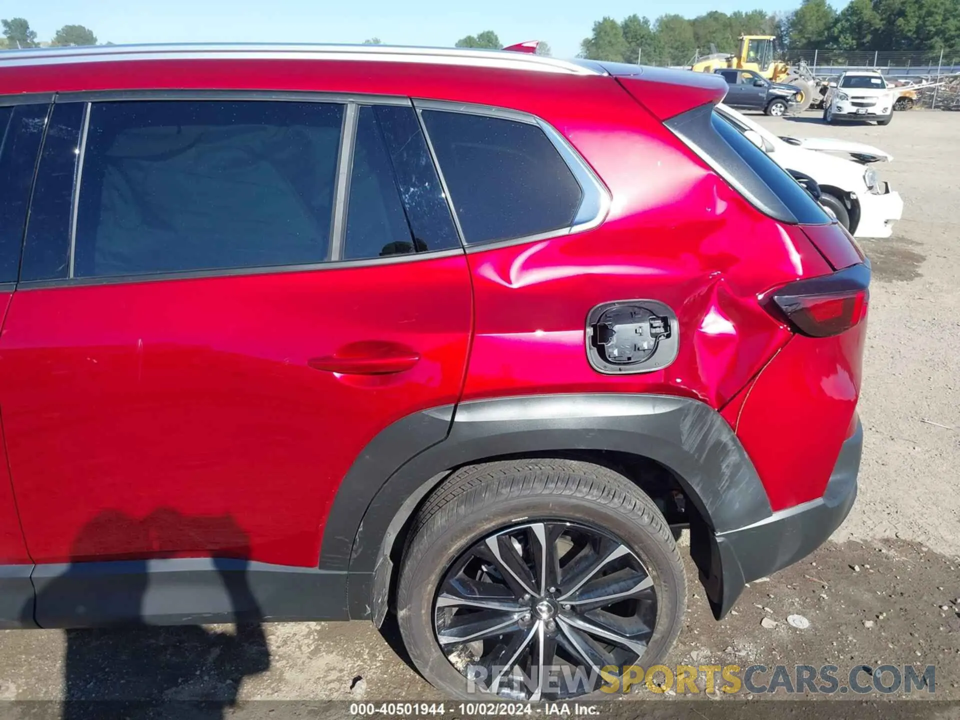 17 Photograph of a damaged car 7MMVABEM0RN171504 MAZDA CX-50 2024