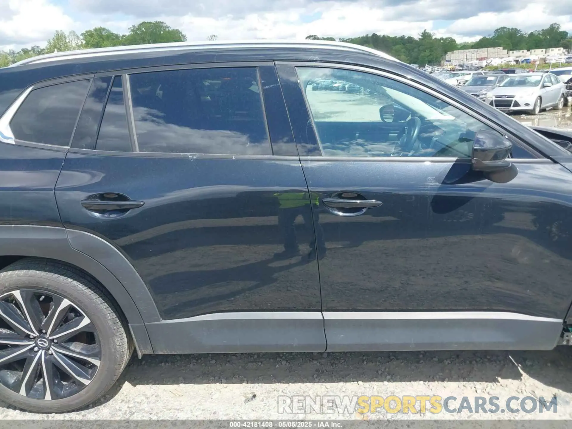 14 Photograph of a damaged car 7MMVABEM3RN168676 MAZDA CX-50 2024