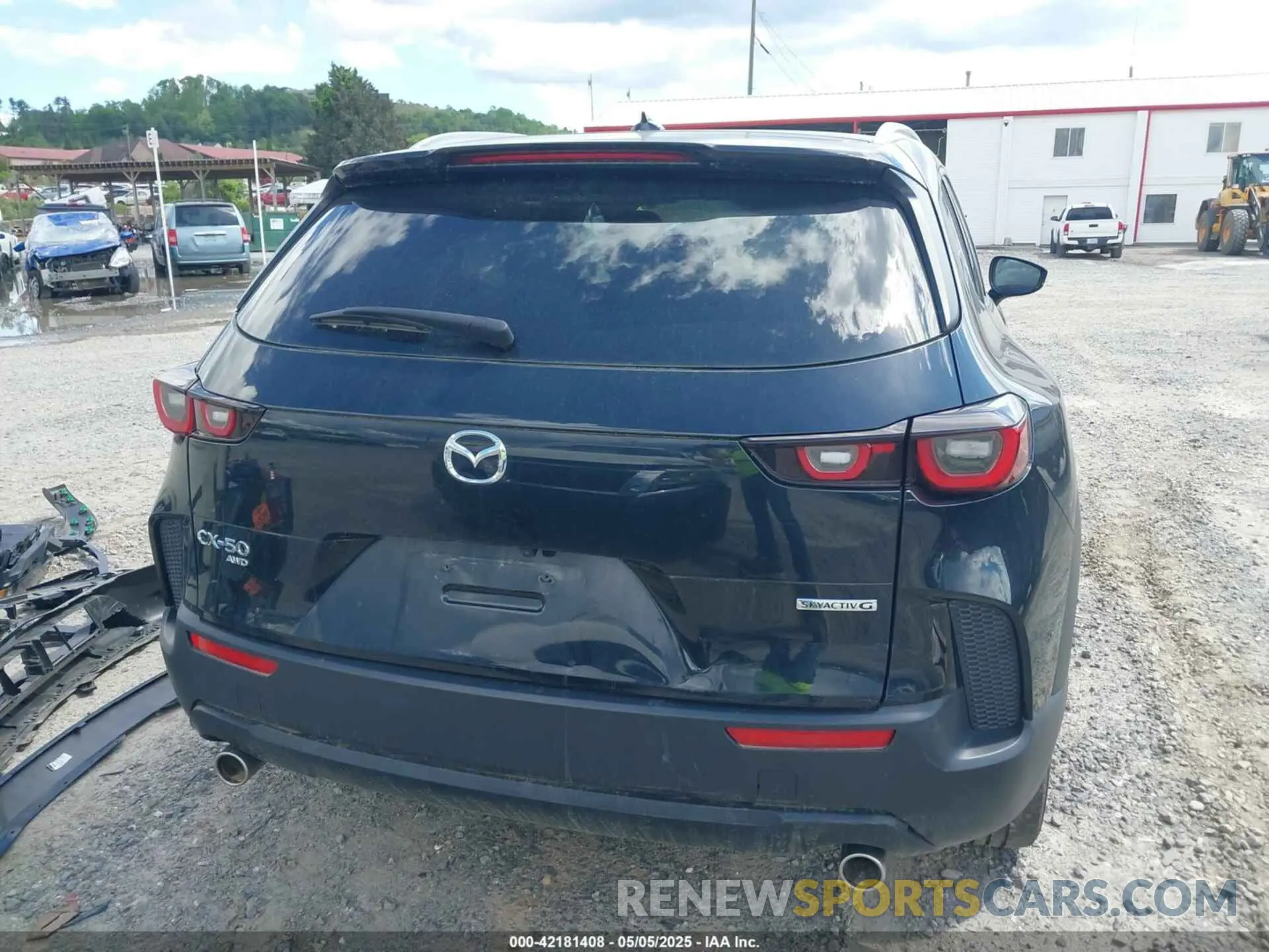 17 Photograph of a damaged car 7MMVABEM3RN168676 MAZDA CX-50 2024