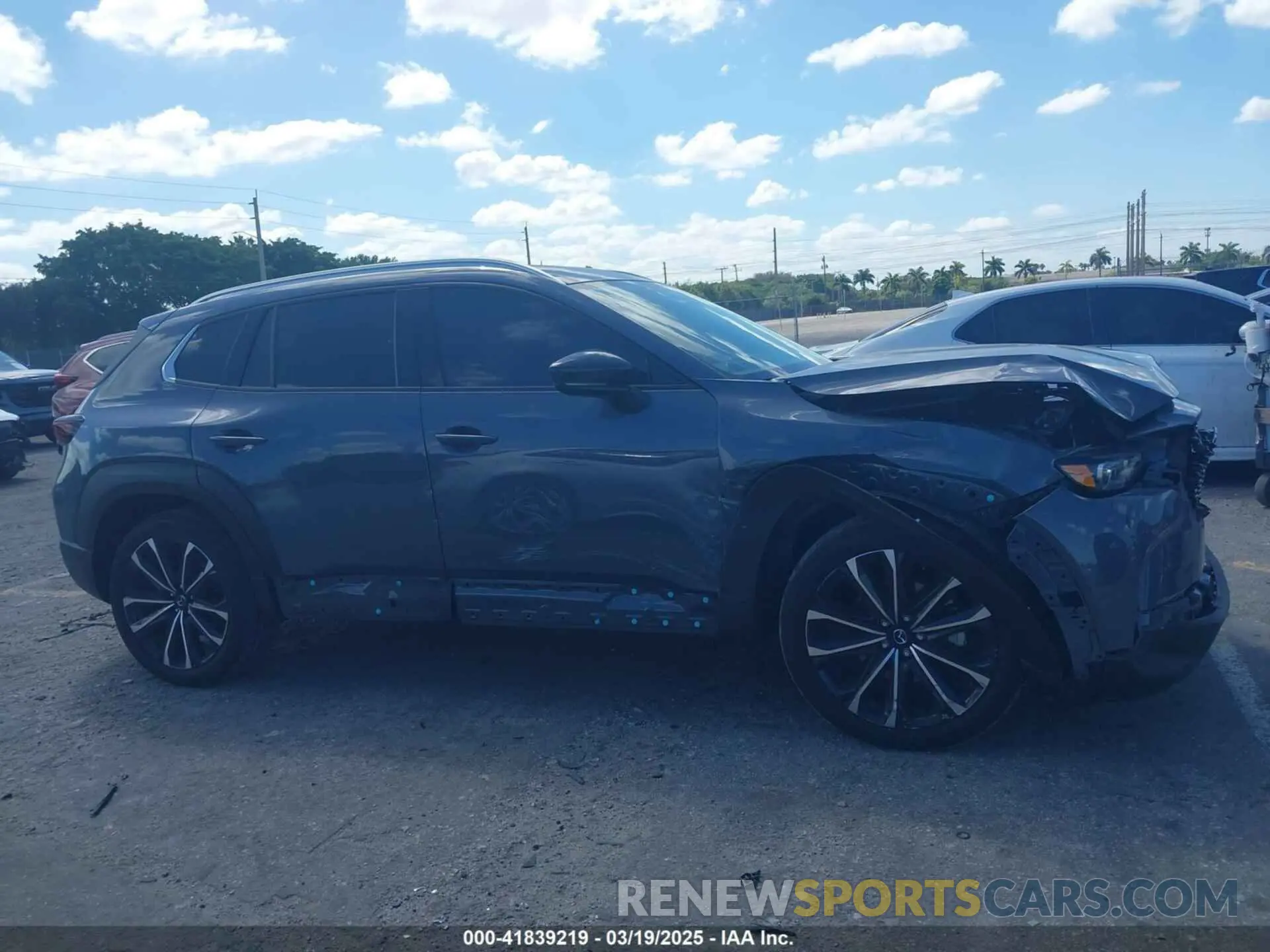 14 Photograph of a damaged car 7MMVABEM4RN171943 MAZDA CX-50 2024