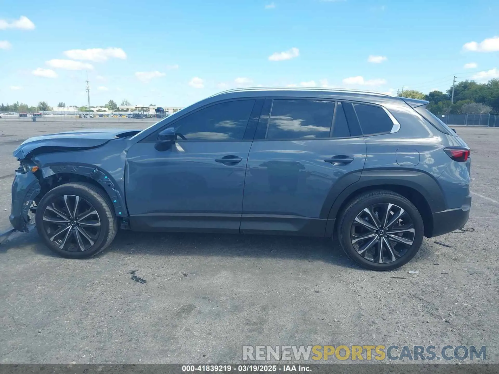 15 Photograph of a damaged car 7MMVABEM4RN171943 MAZDA CX-50 2024