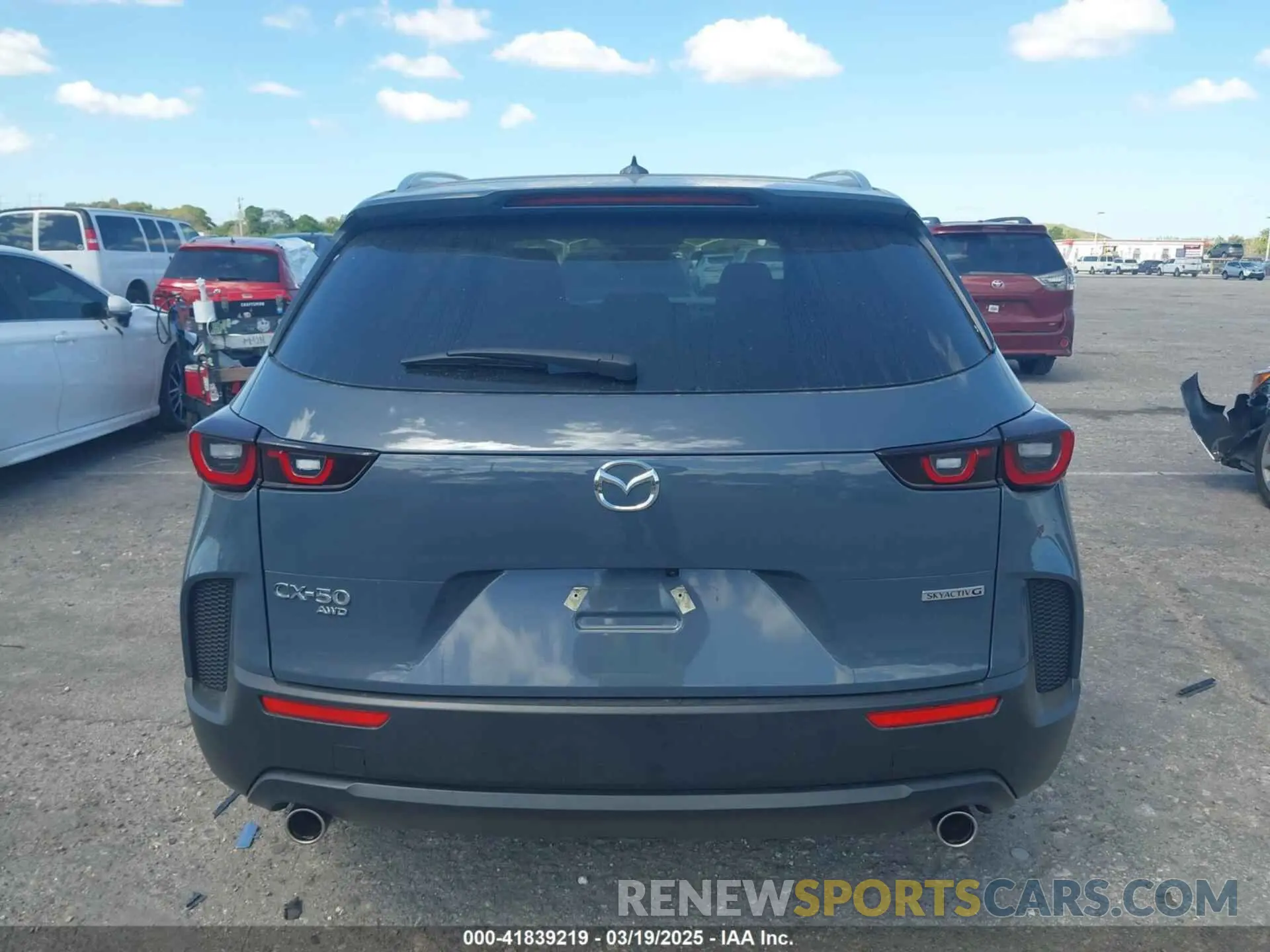 17 Photograph of a damaged car 7MMVABEM4RN171943 MAZDA CX-50 2024