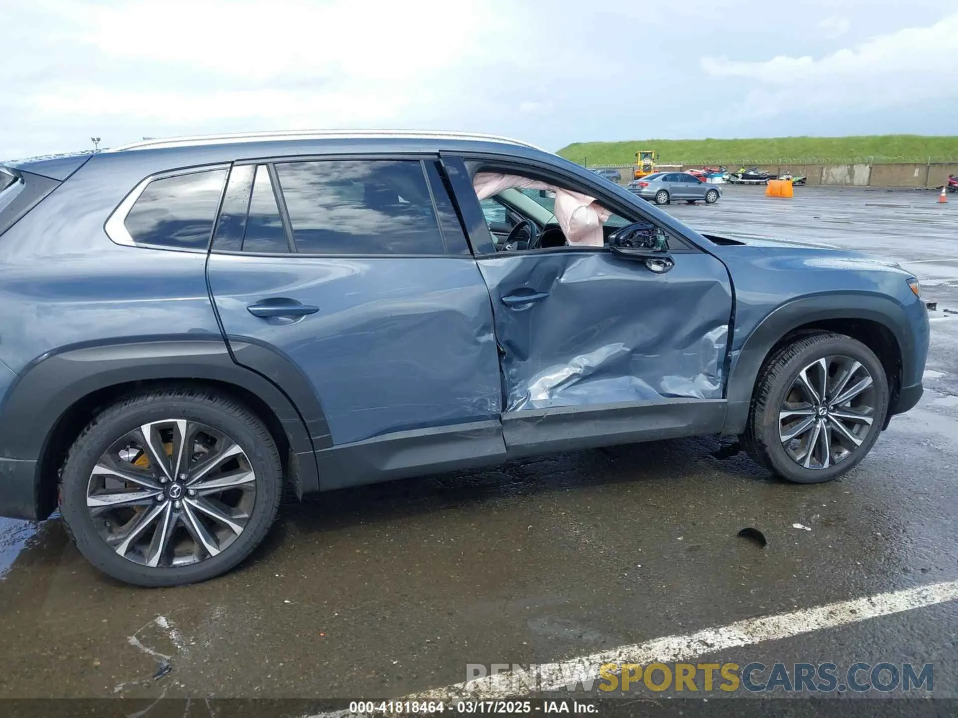 6 Photograph of a damaged car 7MMVABEM8RN220626 MAZDA CX-50 2024