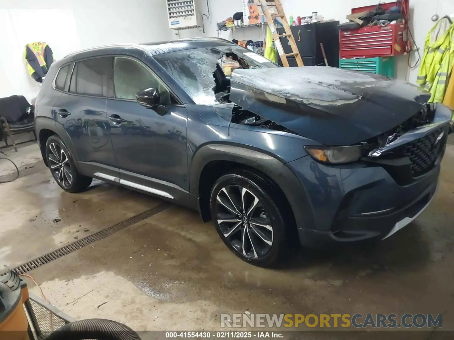 1 Фотография поврежденного автомобиля 7MMVABEY9RN157071 MAZDA CX-50 2024