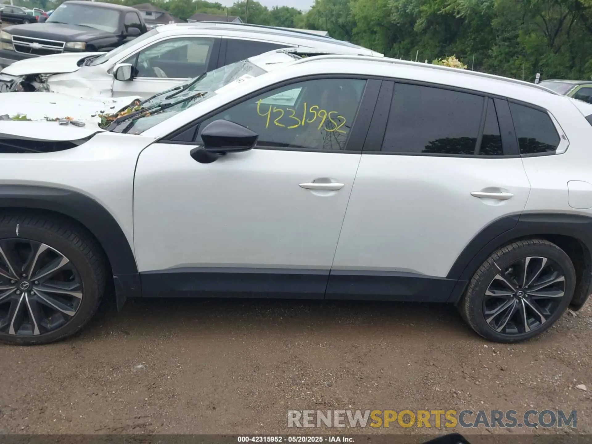 14 Photograph of a damaged car 7MMVABXY5RN179095 MAZDA CX-50 2024