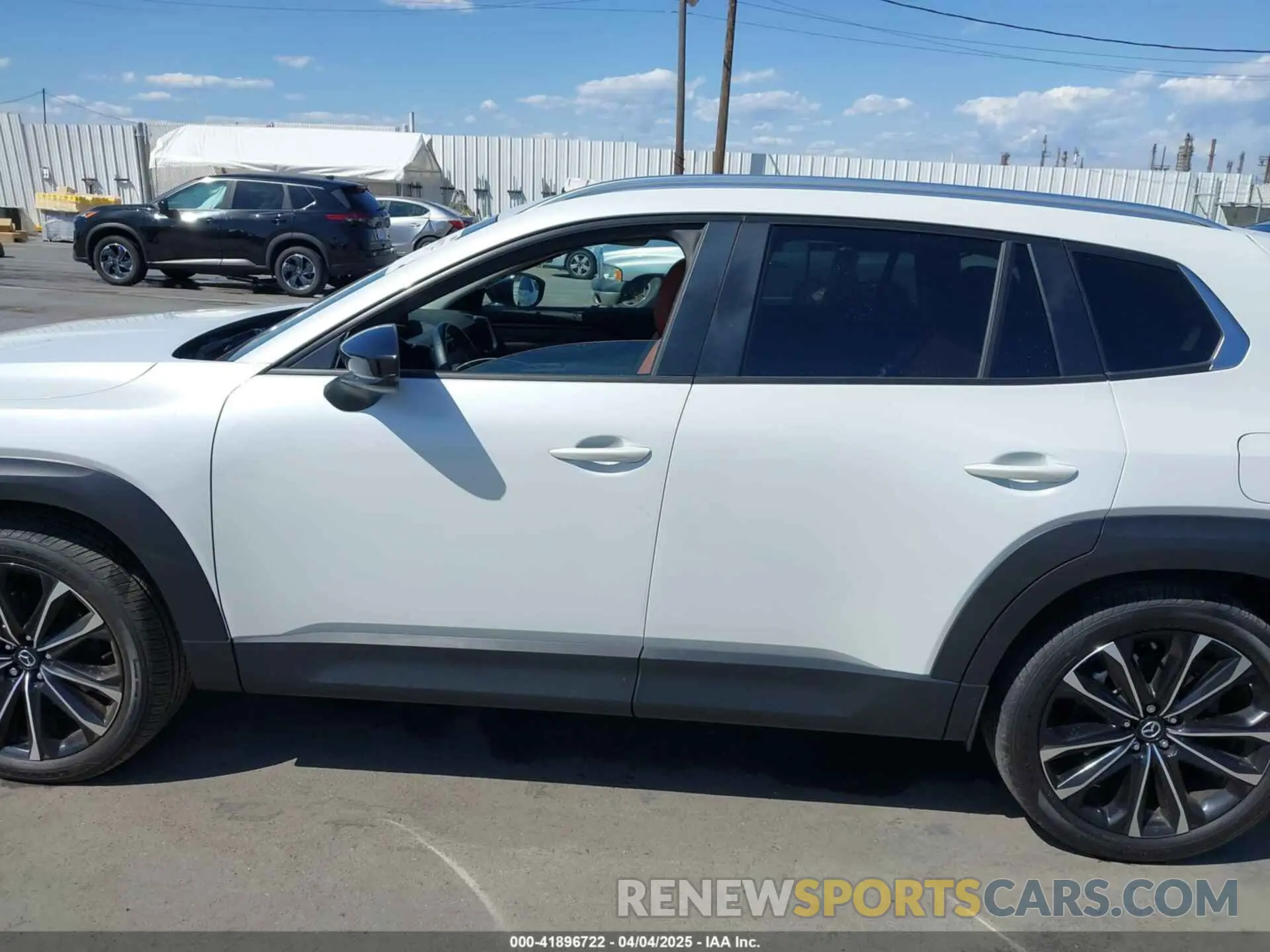 14 Фотография поврежденного автомобиля 7MMVABXY5RN205758 MAZDA CX-50 2024