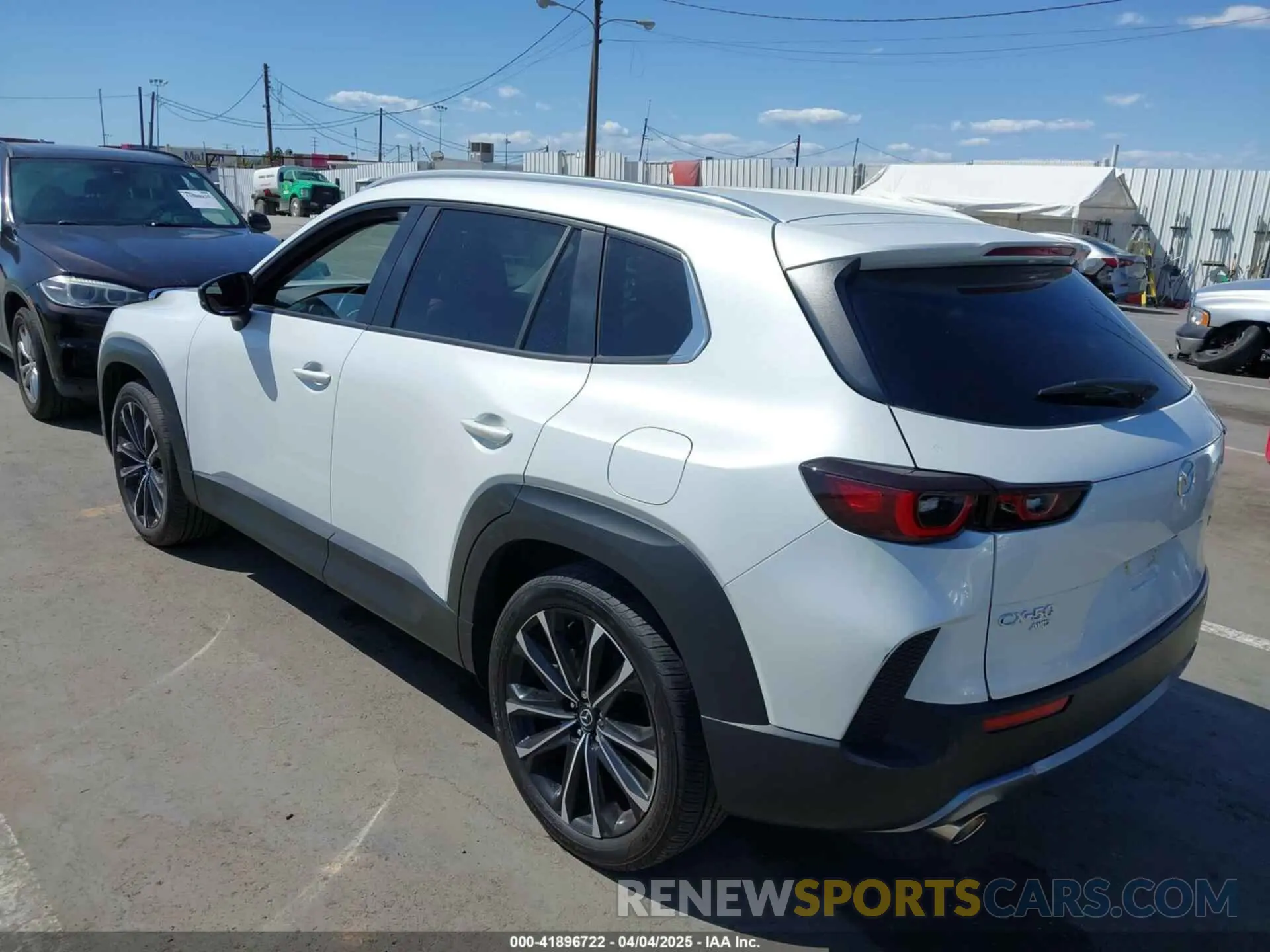 3 Фотография поврежденного автомобиля 7MMVABXY5RN205758 MAZDA CX-50 2024