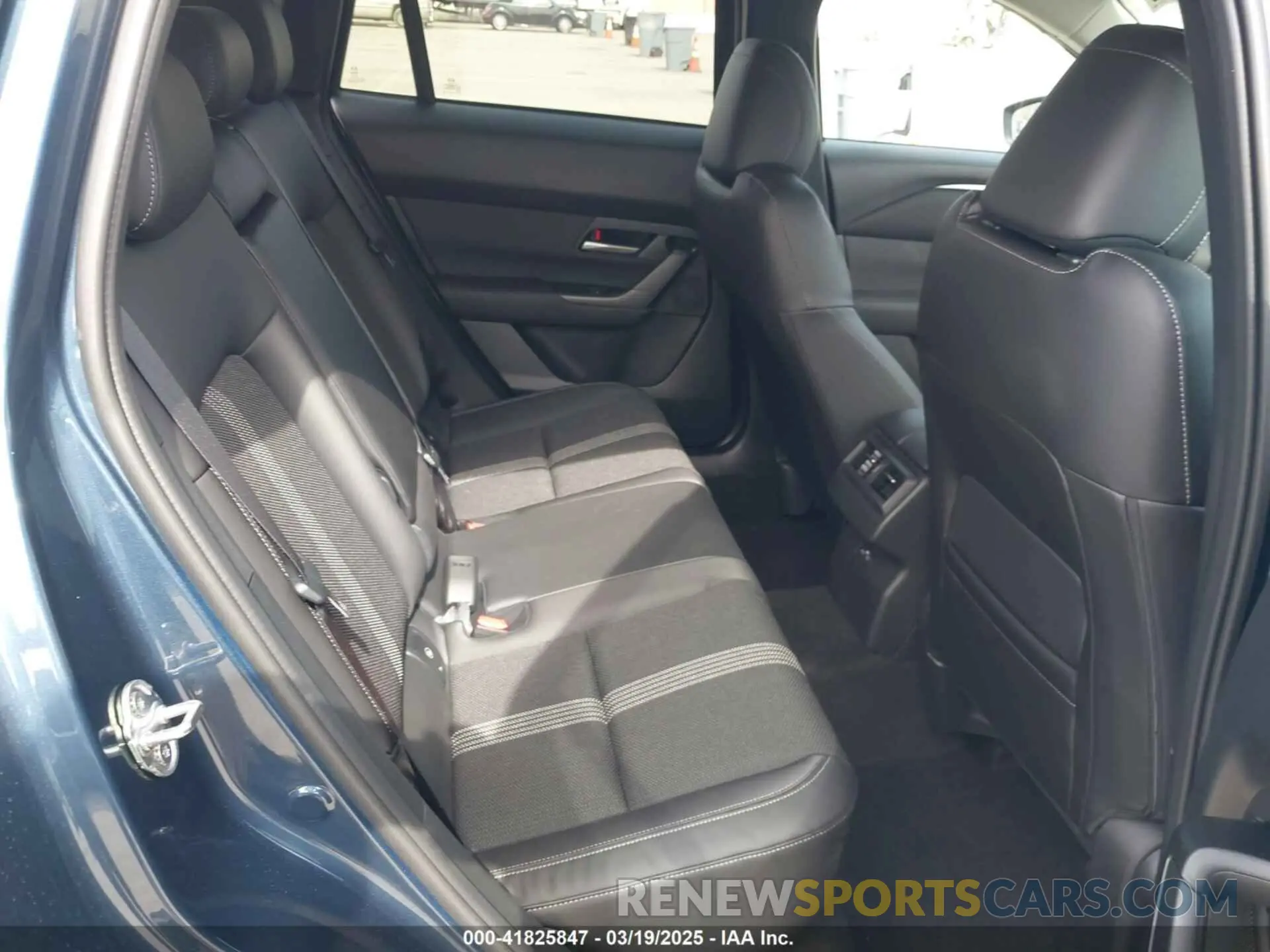 8 Фотография поврежденного автомобиля 7MMVABBM0SN344707 MAZDA CX-50 2025