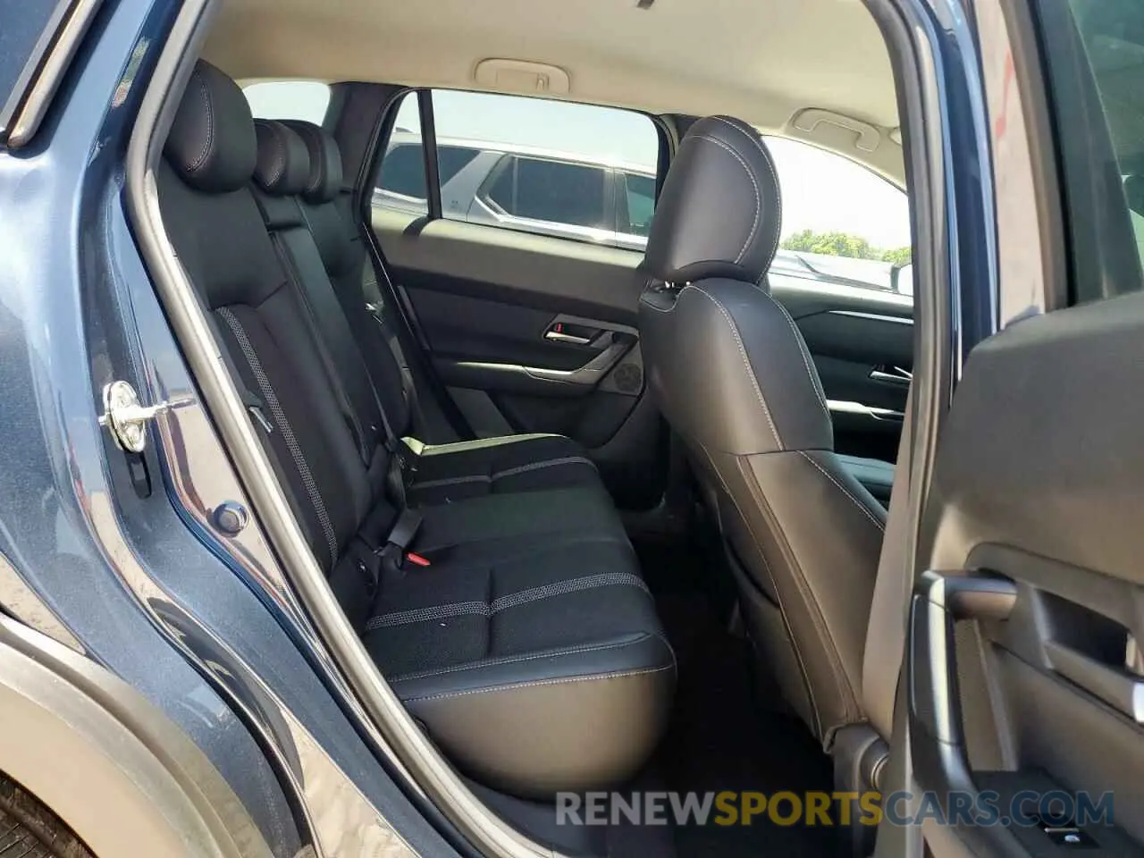 11 Photograph of a damaged car 7MMVABBM5SN334657 MAZDA CX-50 2025