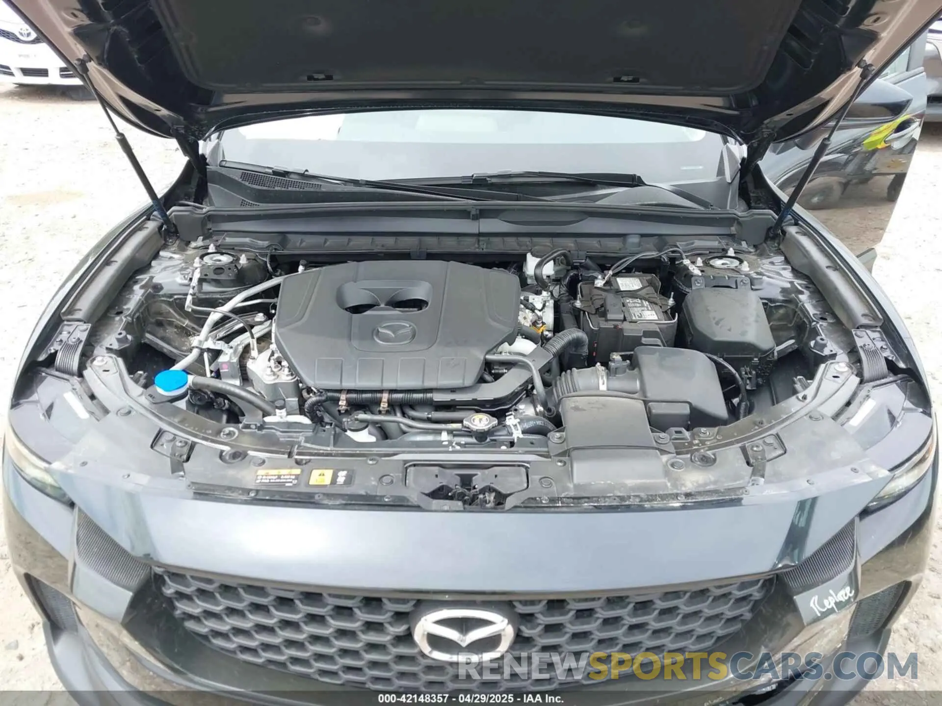 10 Photograph of a damaged car 7MMVABBM7SN341657 MAZDA CX-50 2025