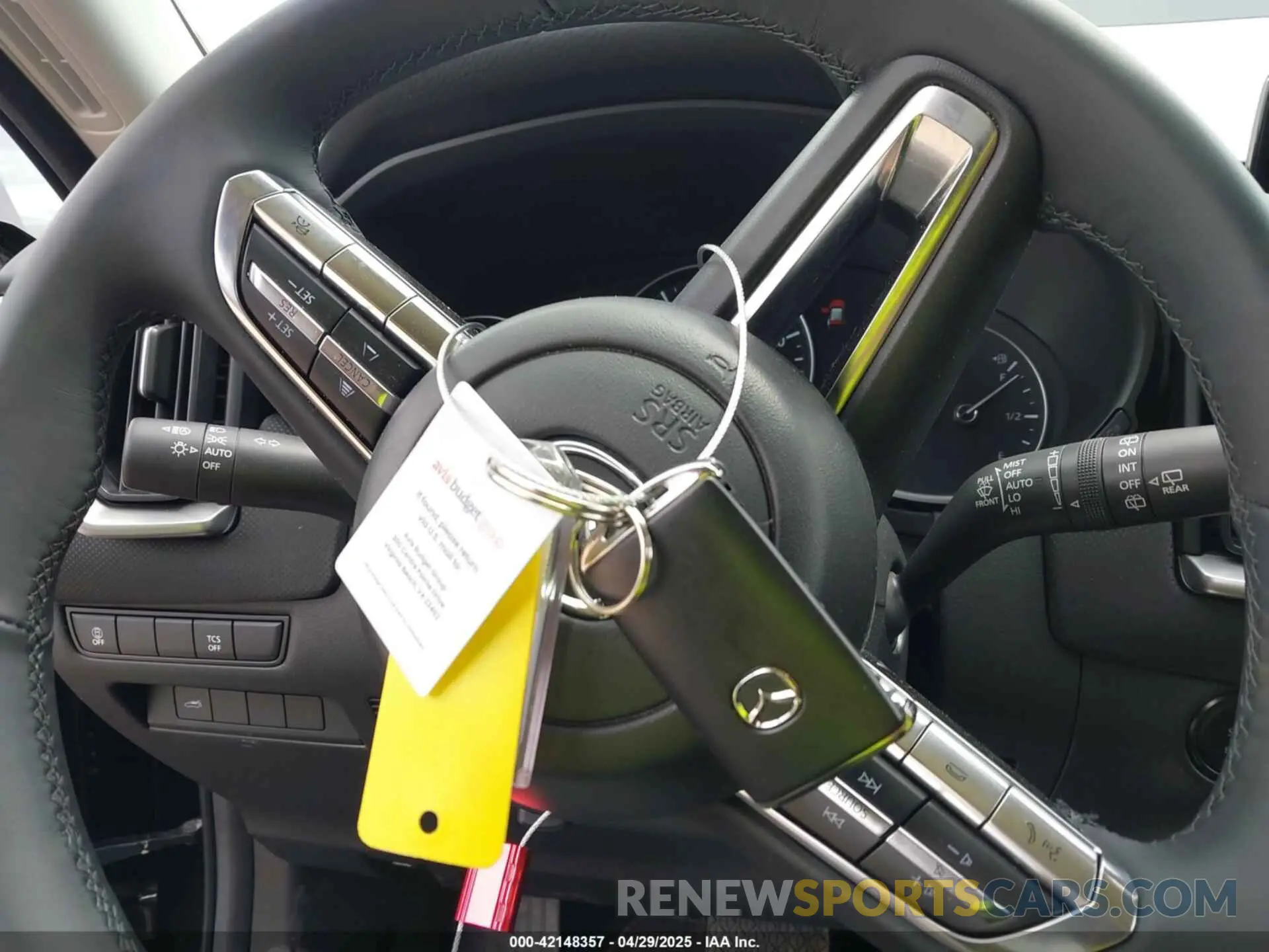 11 Photograph of a damaged car 7MMVABBM7SN341657 MAZDA CX-50 2025