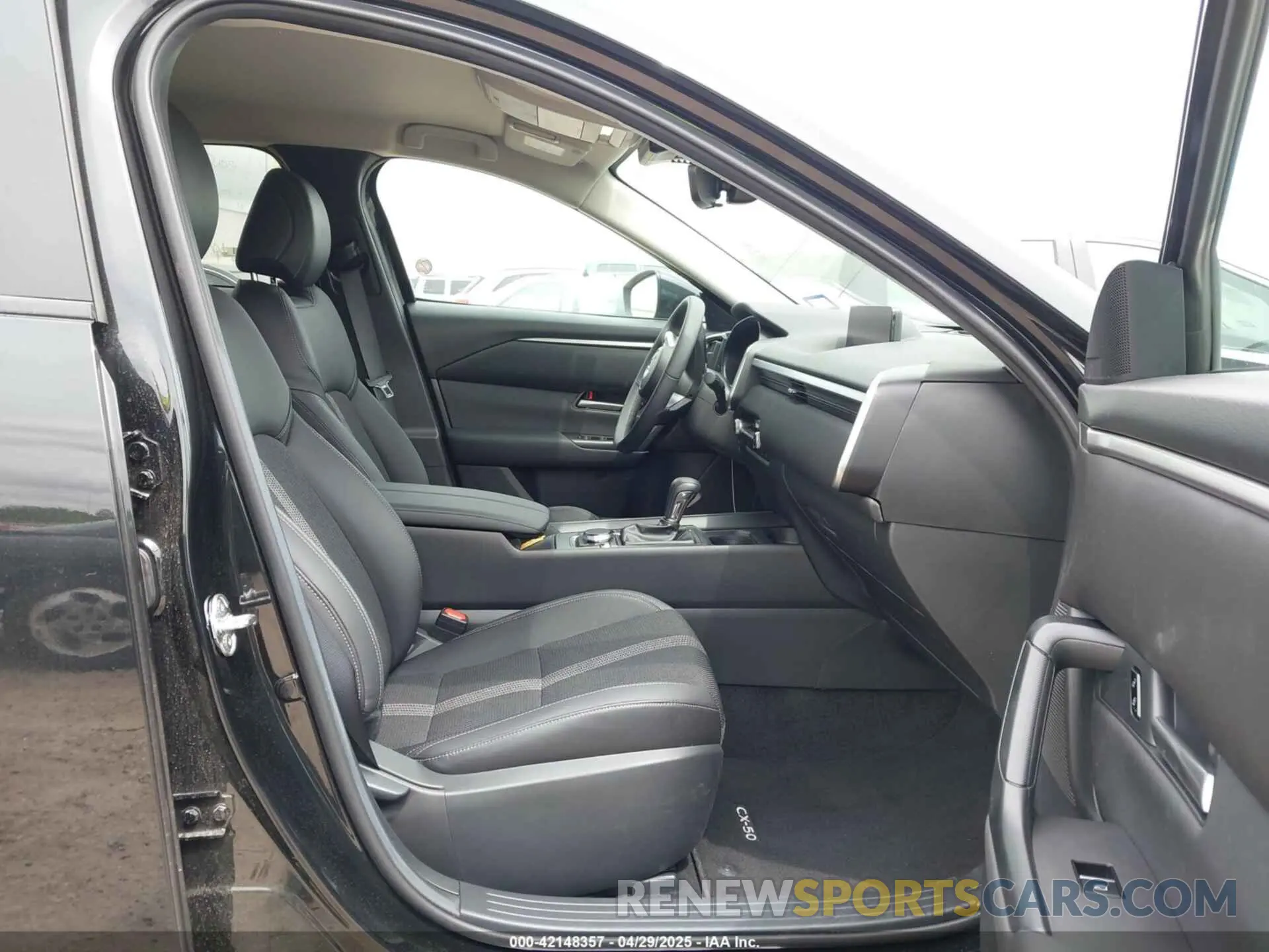 5 Photograph of a damaged car 7MMVABBM7SN341657 MAZDA CX-50 2025