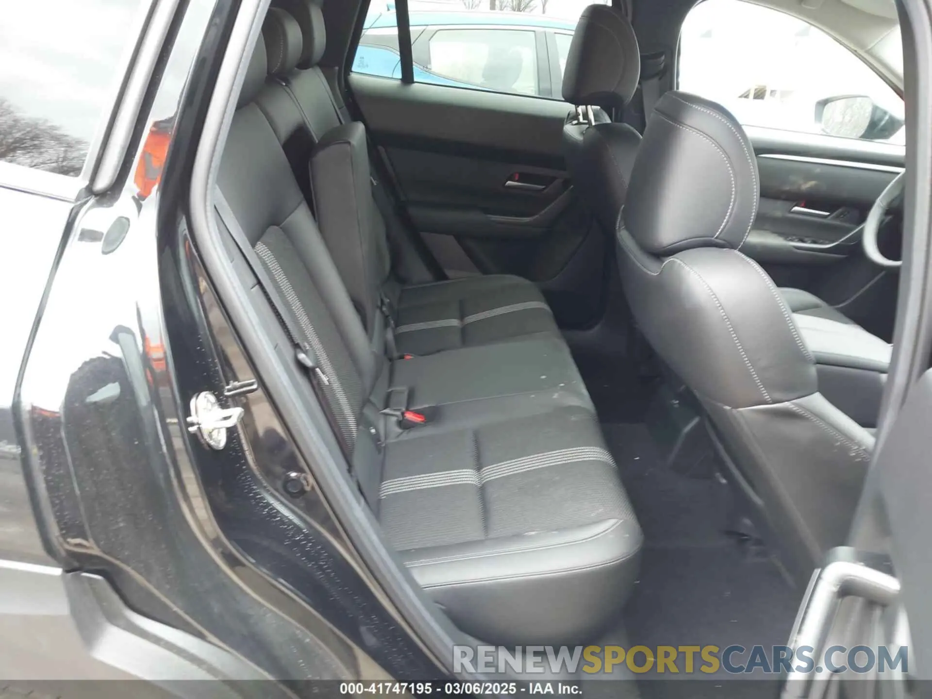 8 Photograph of a damaged car 7MMVABBMXSN312752 MAZDA CX-50 2025