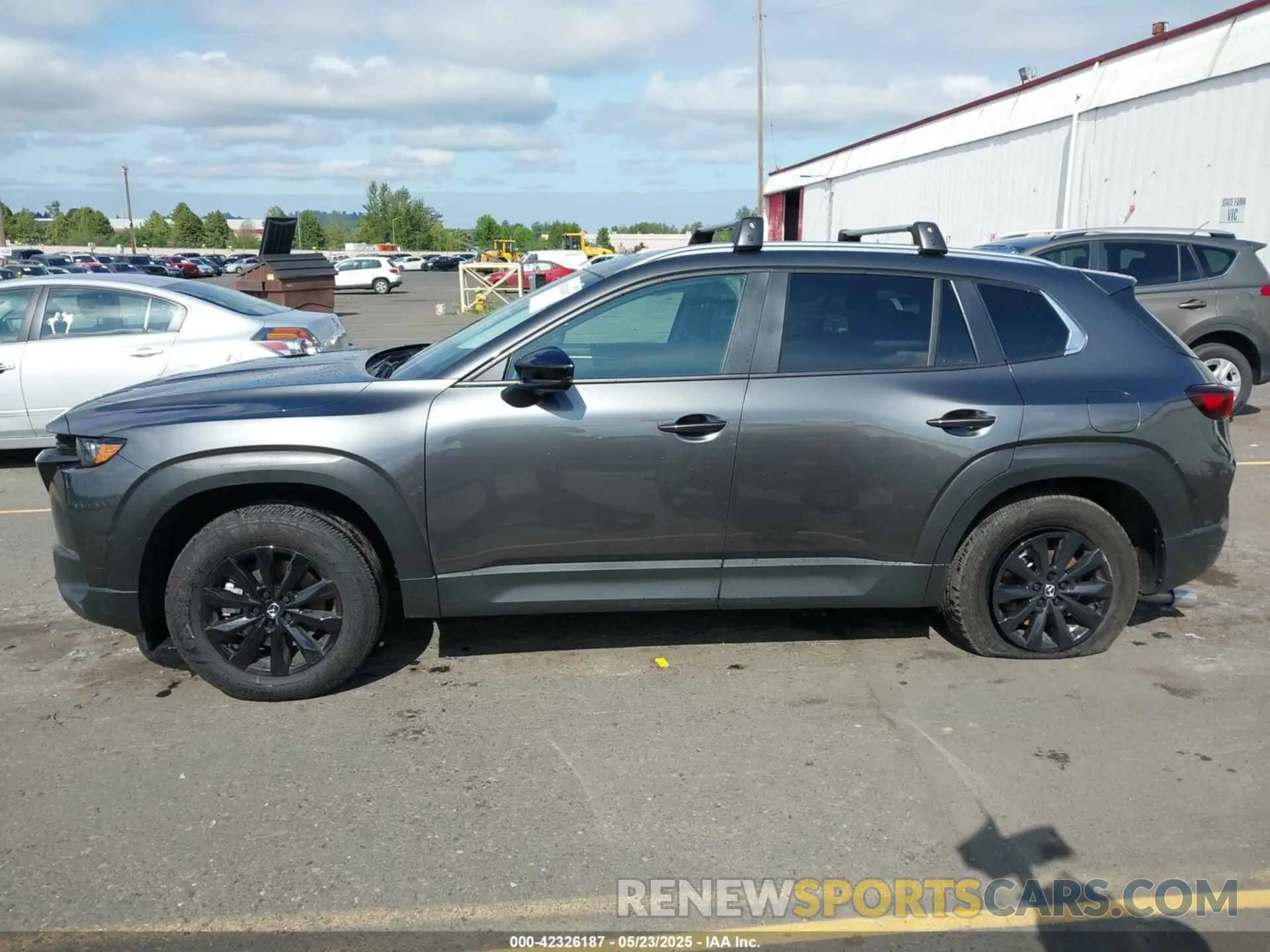 15 Photograph of a damaged car 7MMVABDM3SN313271 MAZDA CX-50 2025