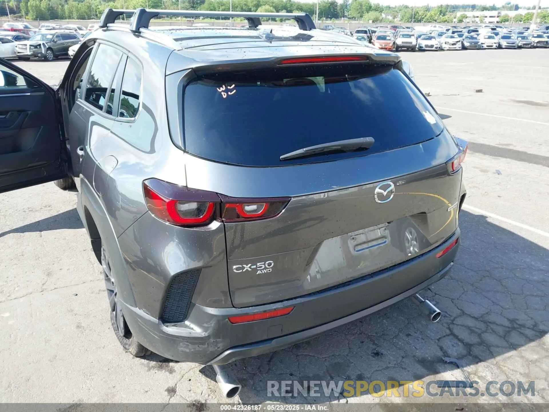 18 Photograph of a damaged car 7MMVABDM3SN313271 MAZDA CX-50 2025