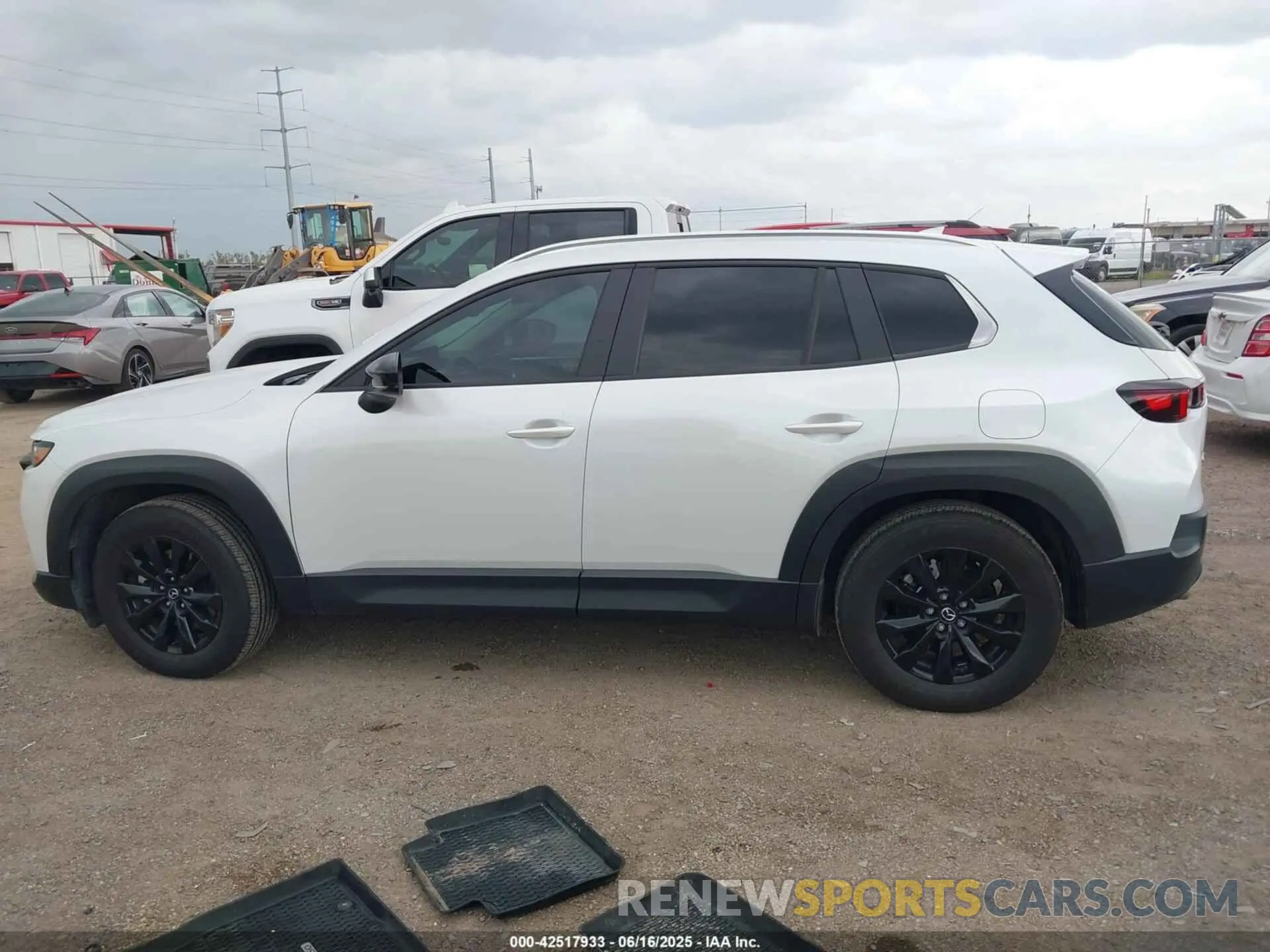 14 Photograph of a damaged car 7MMVABDM6SN306573 MAZDA CX-50 2025