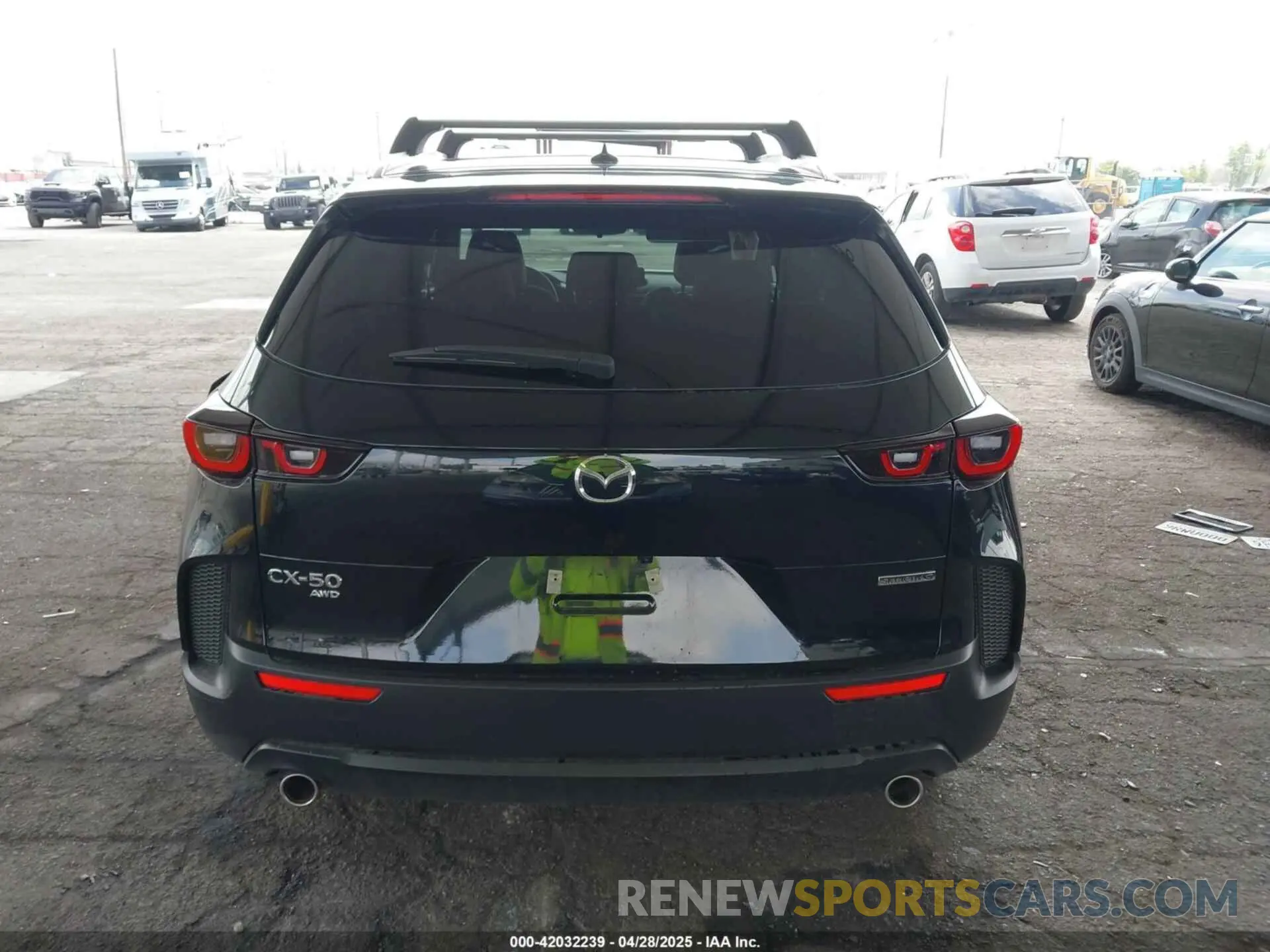 16 Фотография поврежденного автомобиля 7MMVABDM7SN316027 MAZDA CX-50 2025