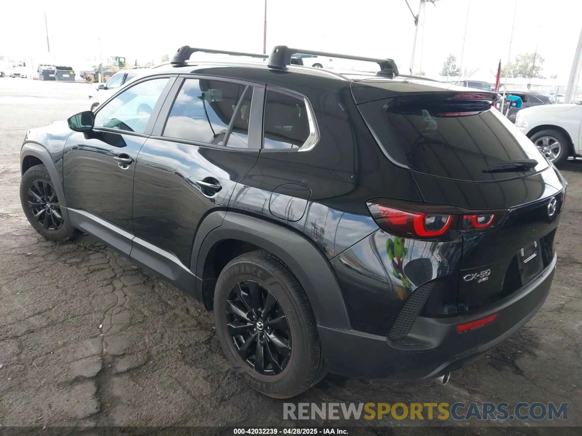 3 Фотография поврежденного автомобиля 7MMVABDM7SN316027 MAZDA CX-50 2025