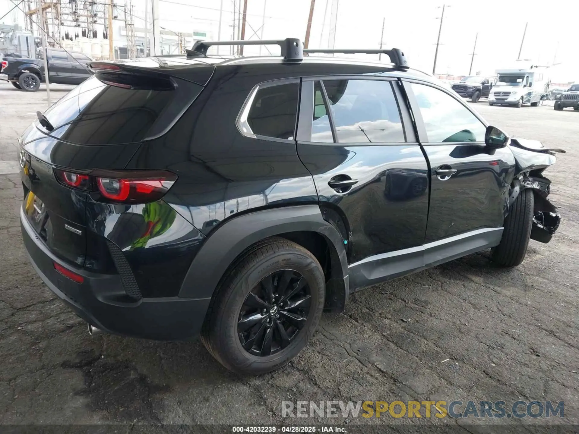 4 Фотография поврежденного автомобиля 7MMVABDM7SN316027 MAZDA CX-50 2025
